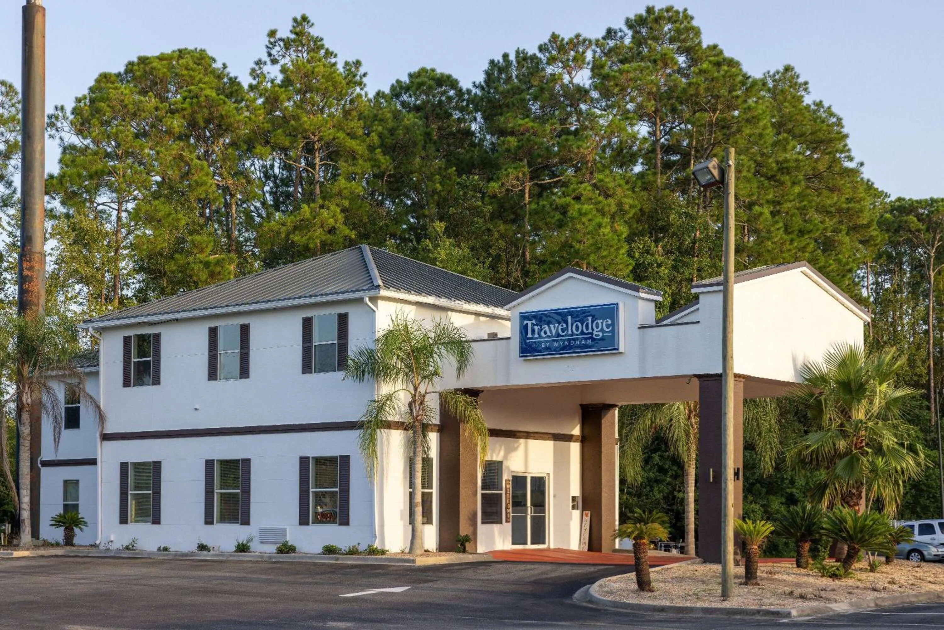 Property building in Travelodge by Wyndham Kingsland GA