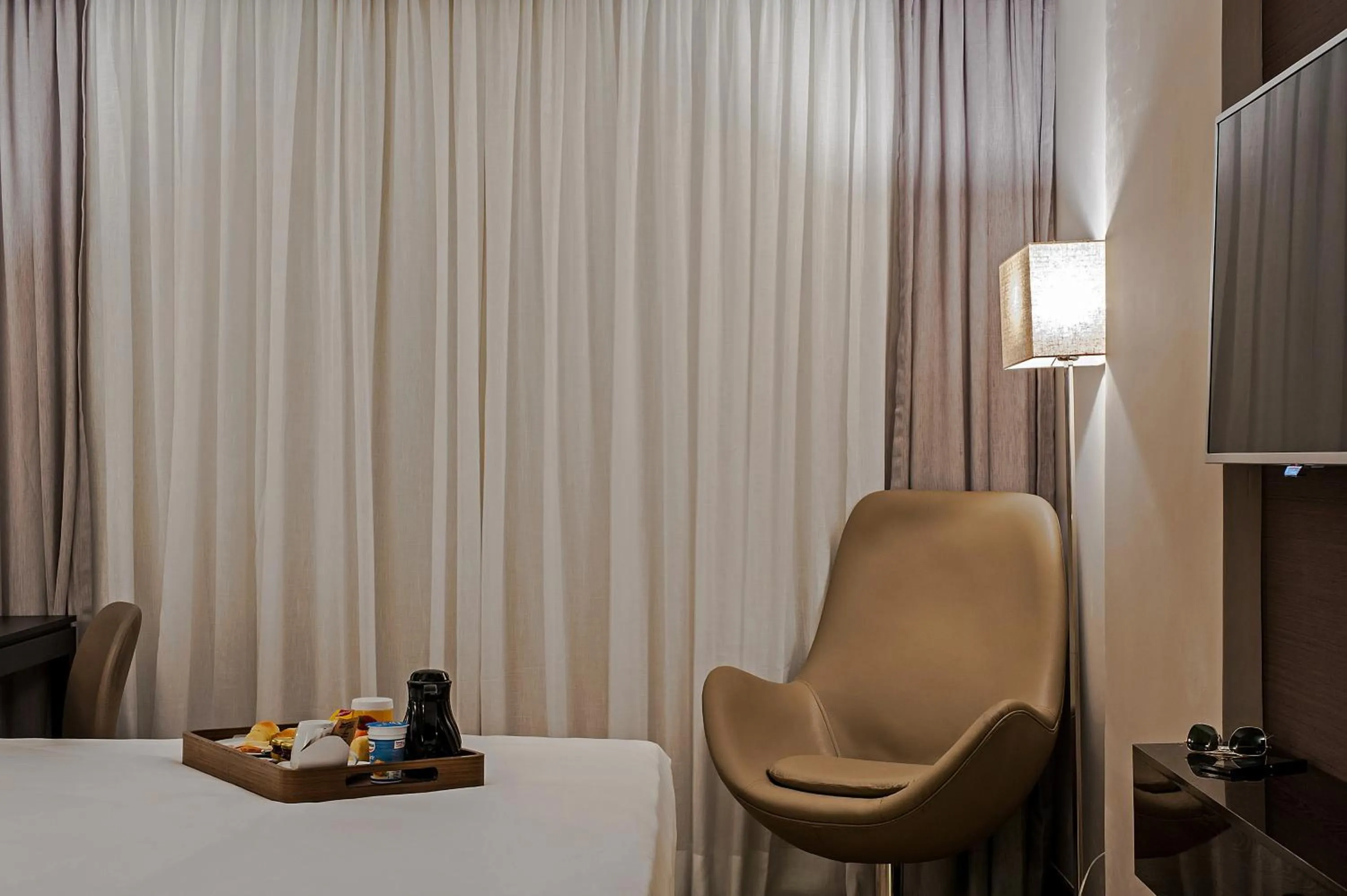 Photo of the whole room in Hotel Atlantico Prime