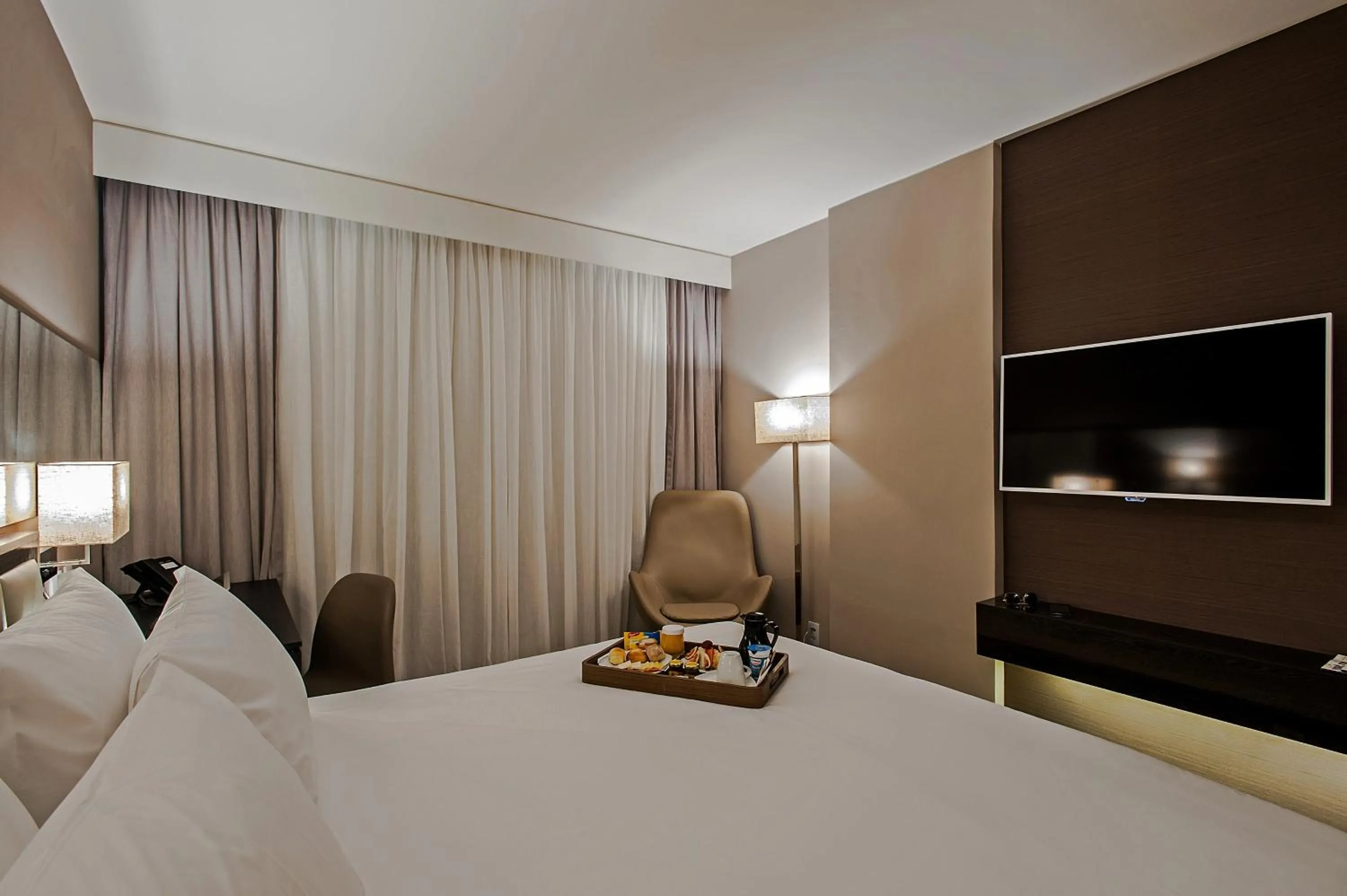 Photo of the whole room, Bed in Hotel Atlantico Prime