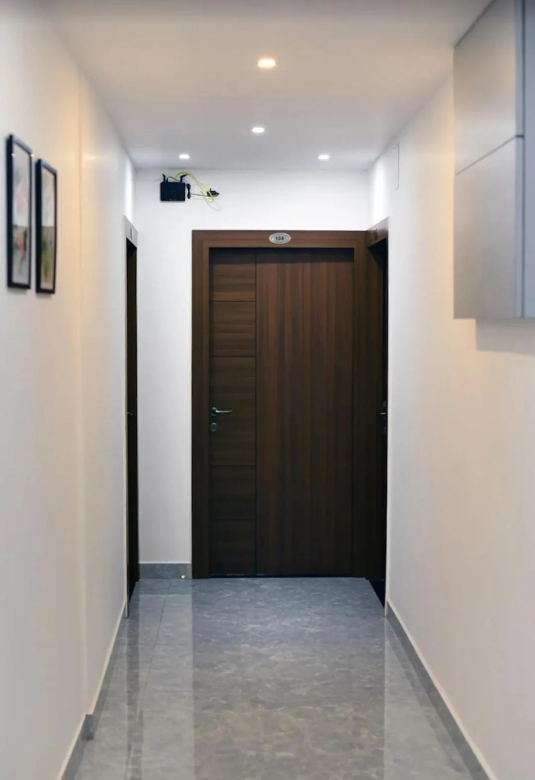 Facade/entrance in Debadaru Guest House