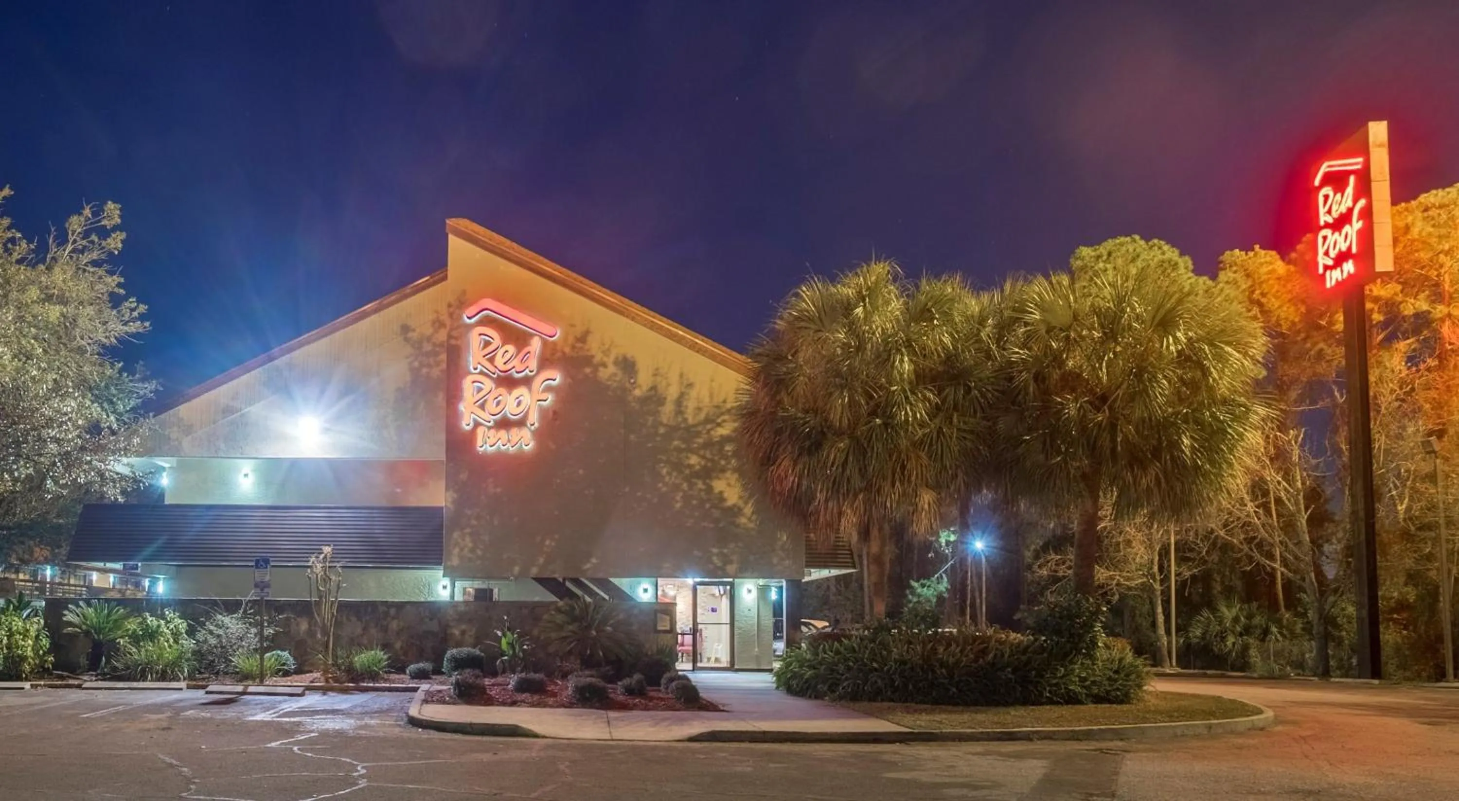 Property building in Red Roof Inn Jacksonville - Orange Park