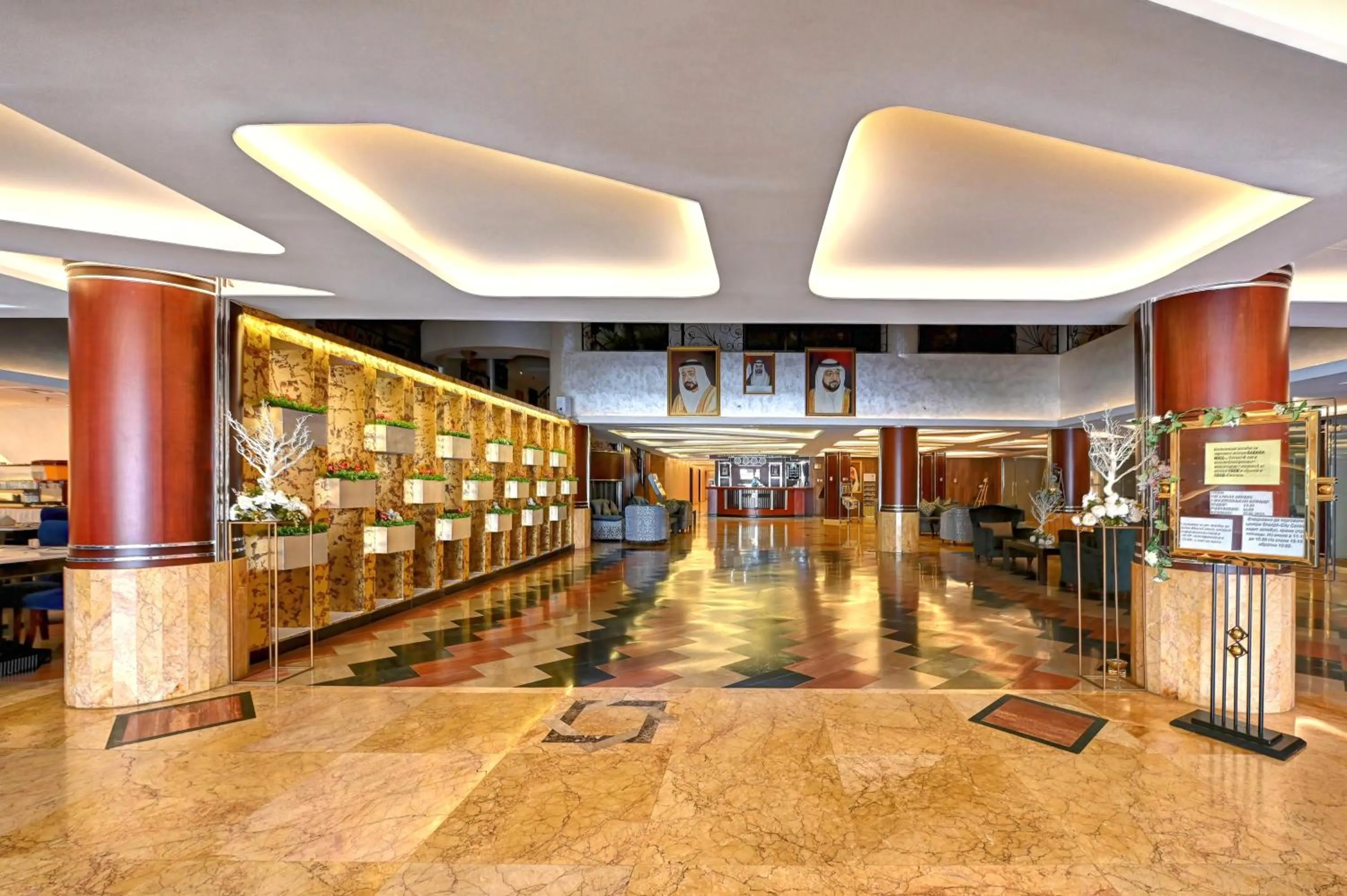 Lobby/Reception in Al Bustan Hotel