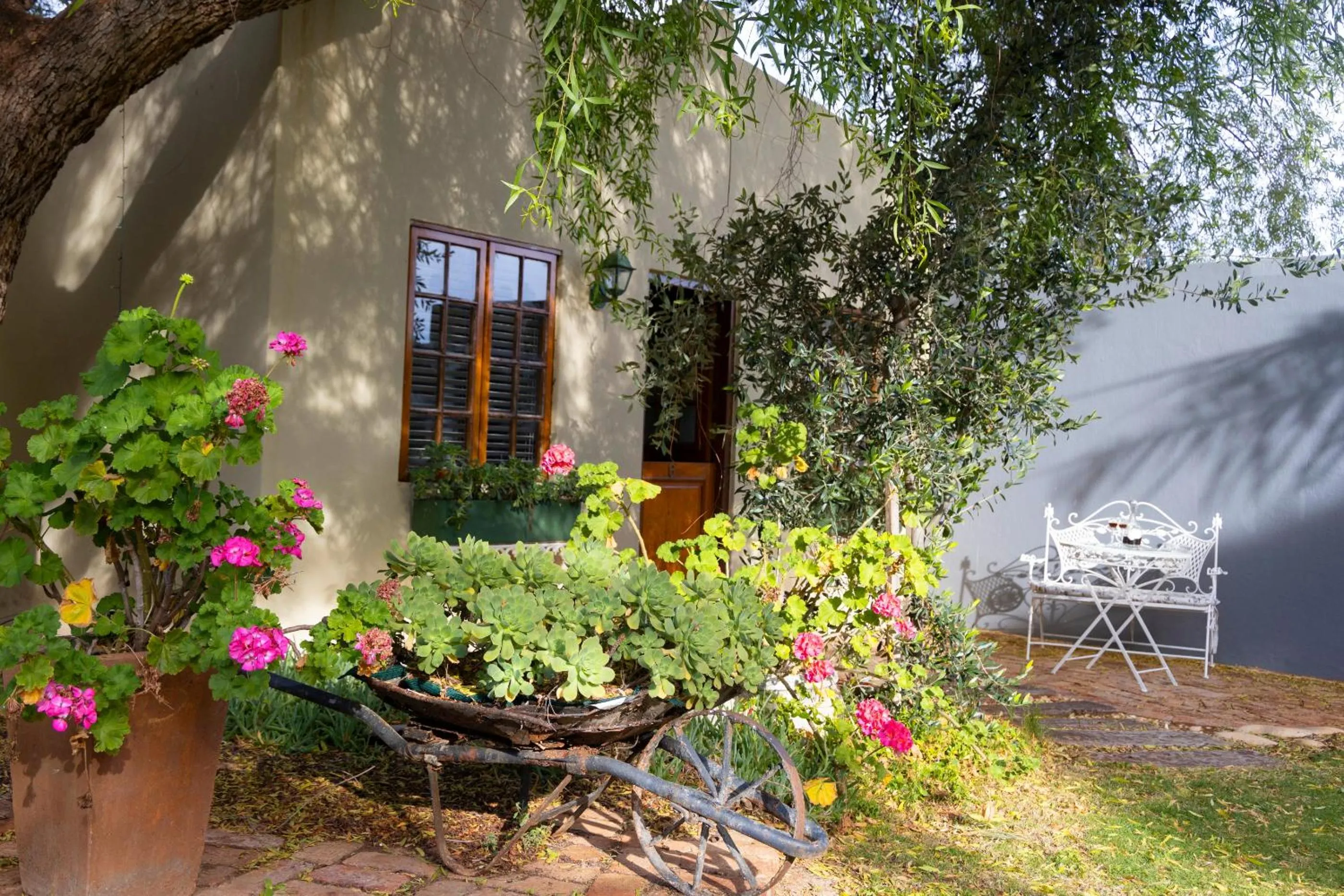 Day in Thylitshia Villa Country Guest House