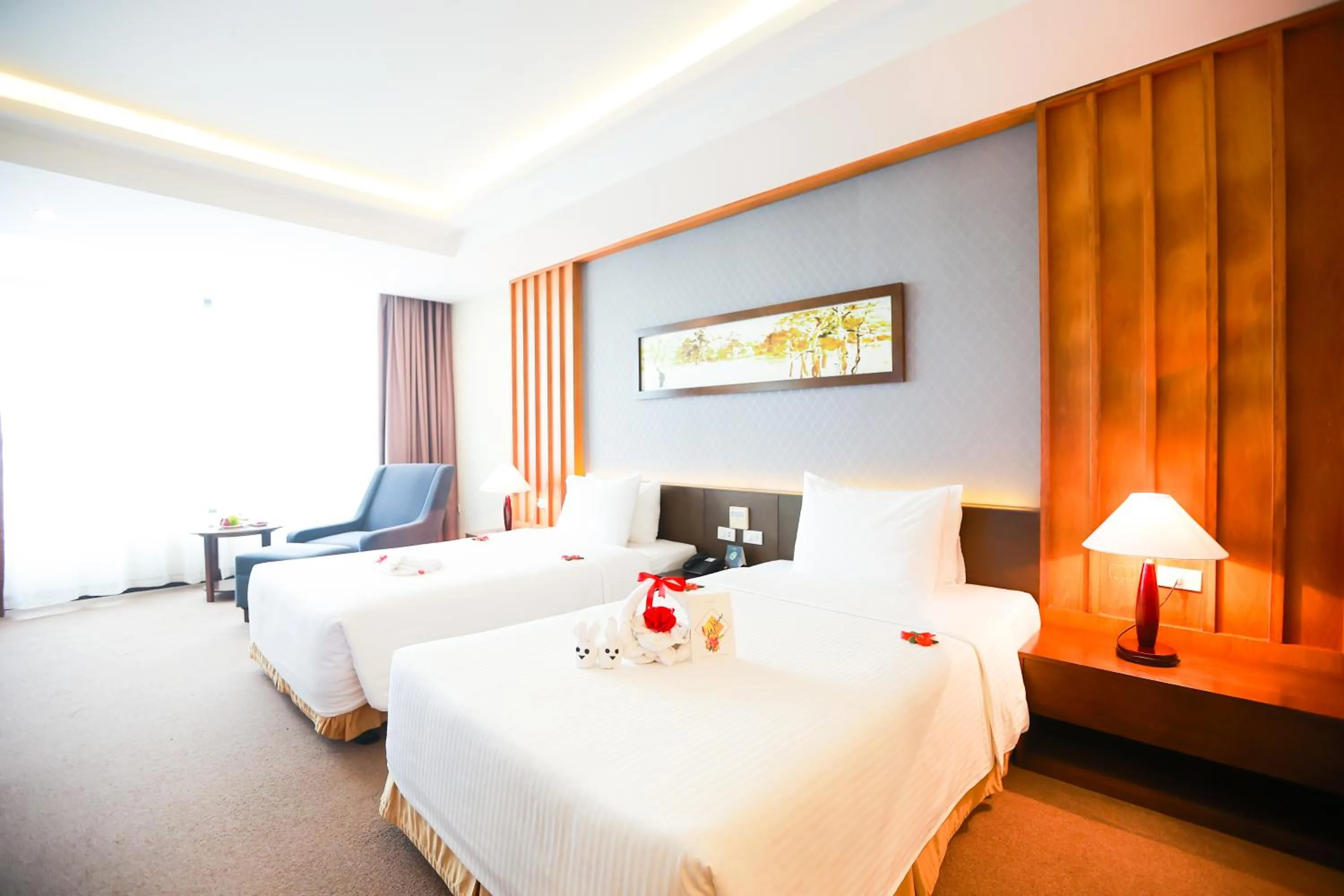 Bed in Muong Thanh Luxury Nhat Le Hotel