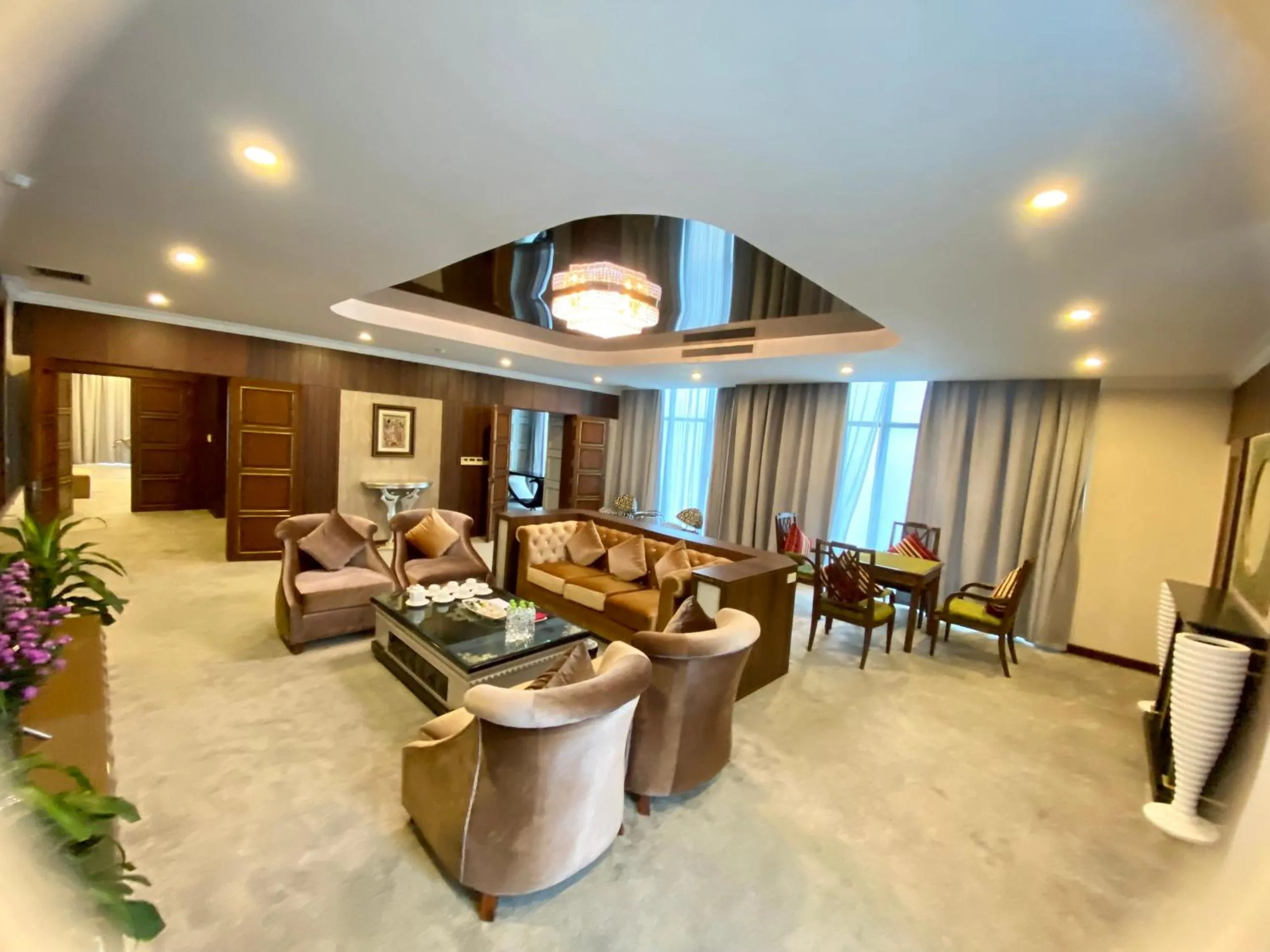 Living room in Muong Thanh Luxury Nhat Le Hotel