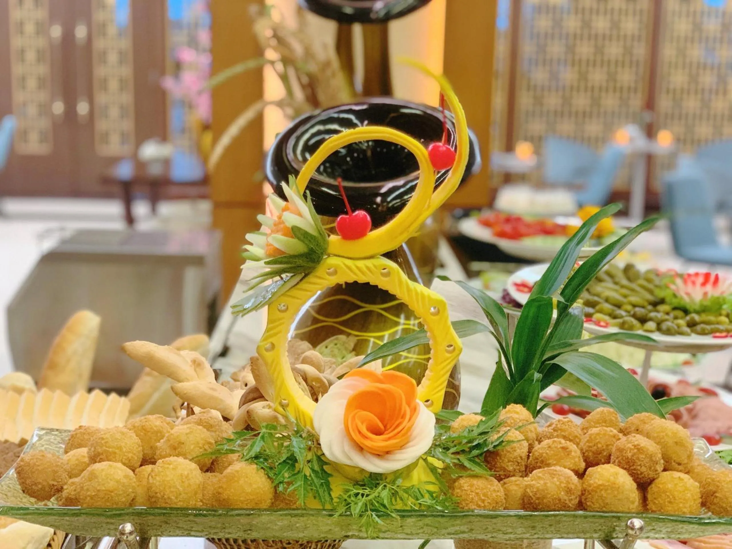 Restaurant/places to eat in Muong Thanh Luxury Nhat Le Hotel