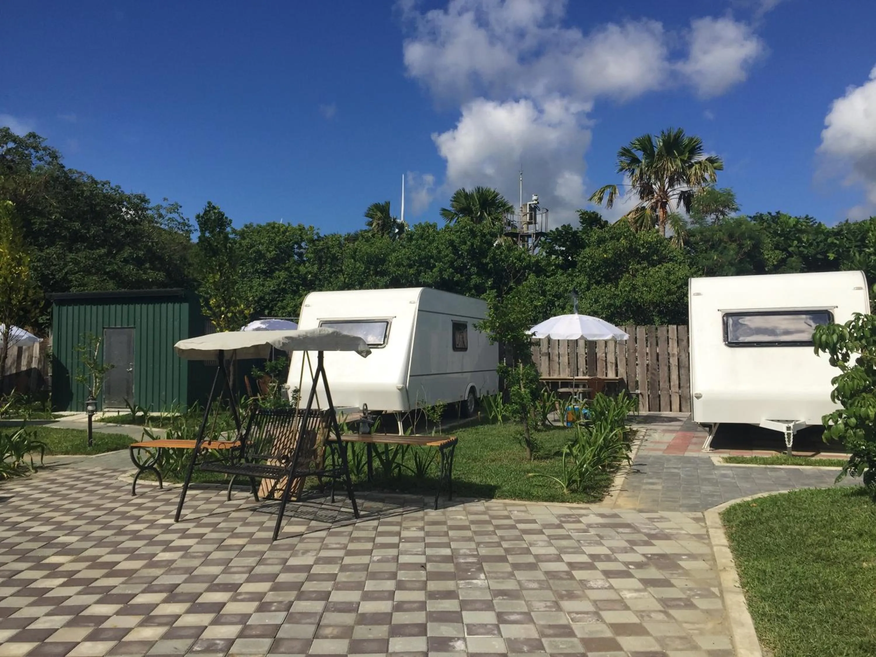 Garden view in Kenting Houbihu Camping Car B&B