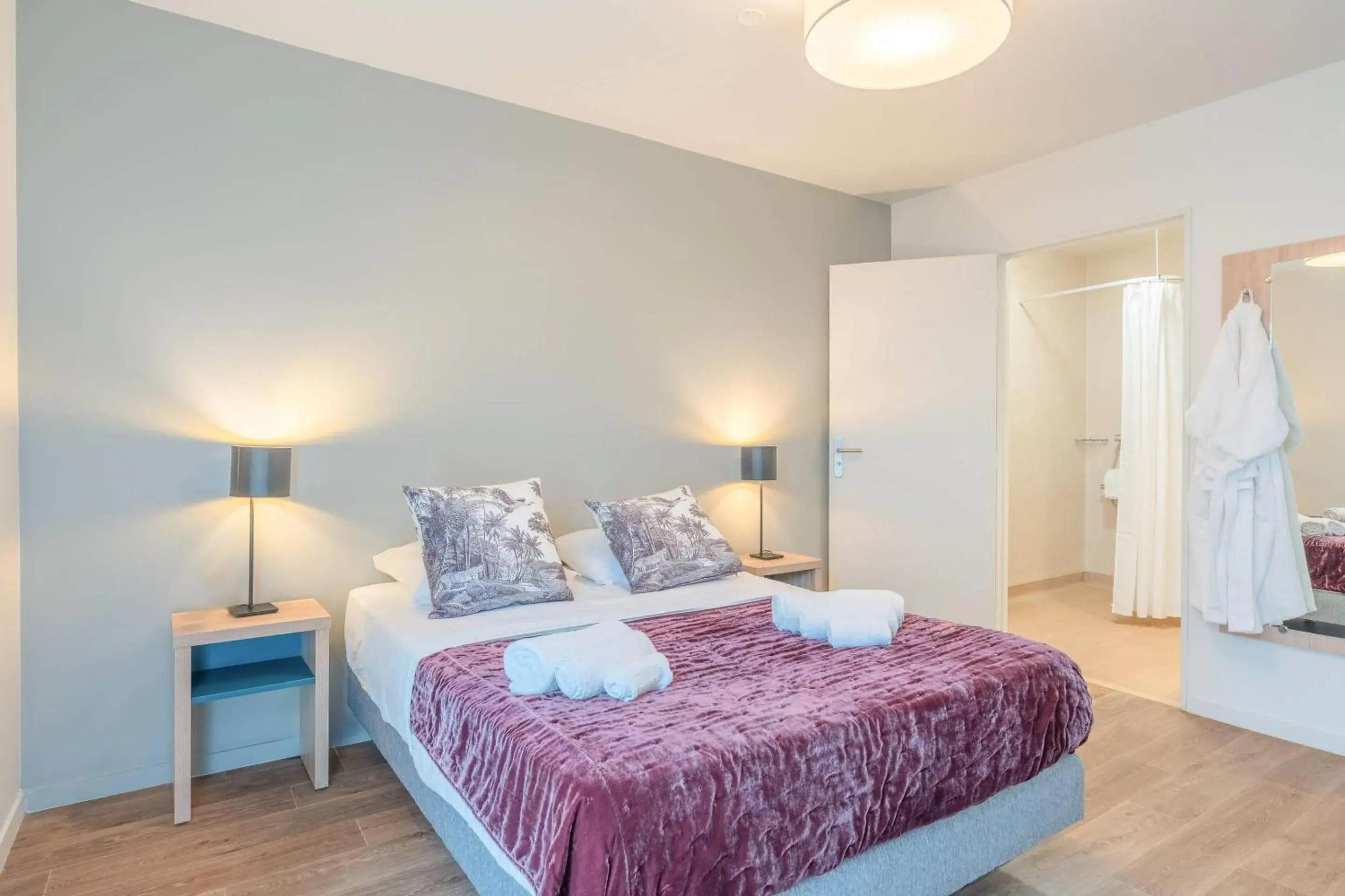 Two-Bedroom Apartment in Quality Aparthotel Reims - Les Capucins Two-Bedroom Apartment in Quality Aparthotel Reims - Les Capucins