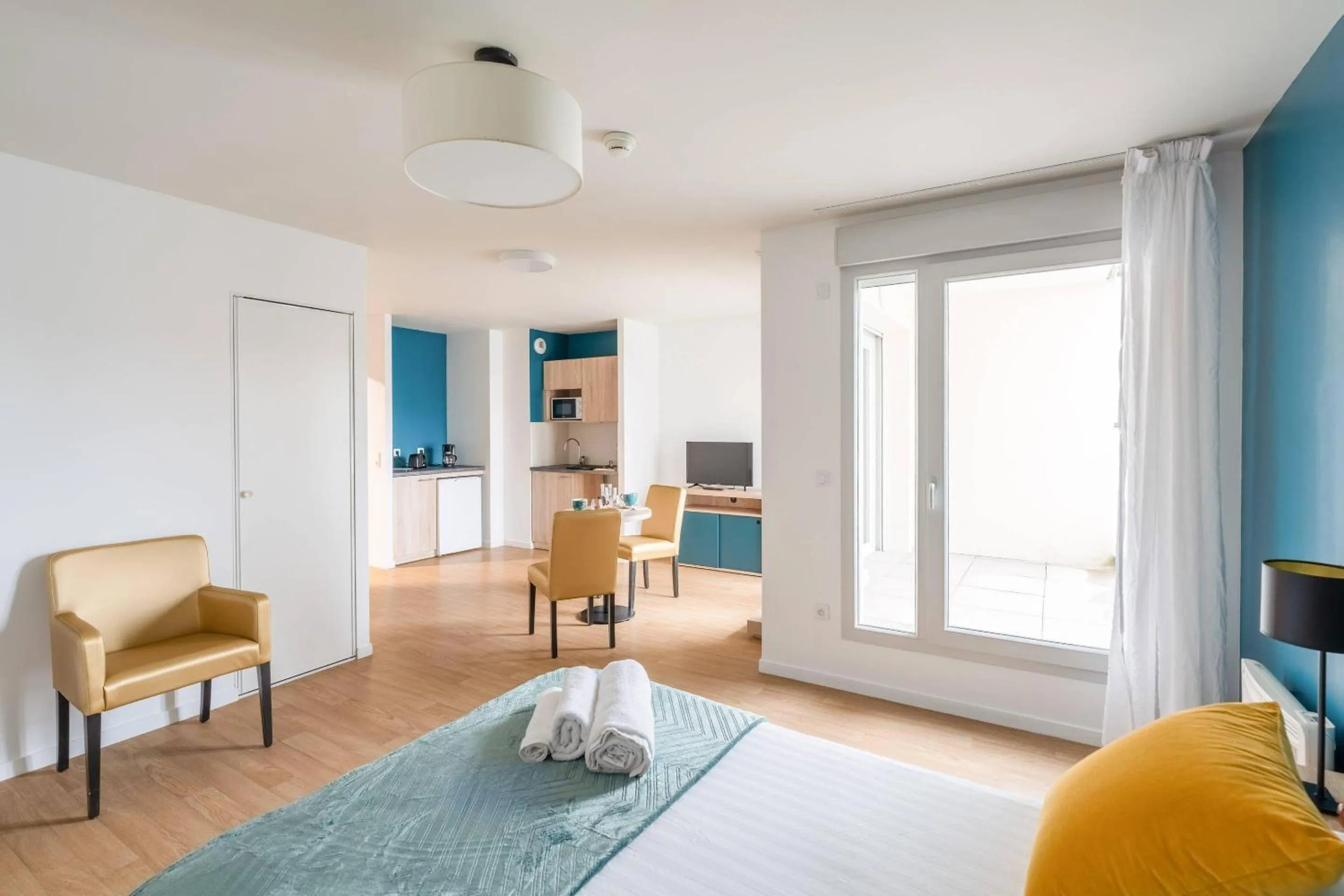 Bedroom in Quality Aparthotel Reims - Les Capucins