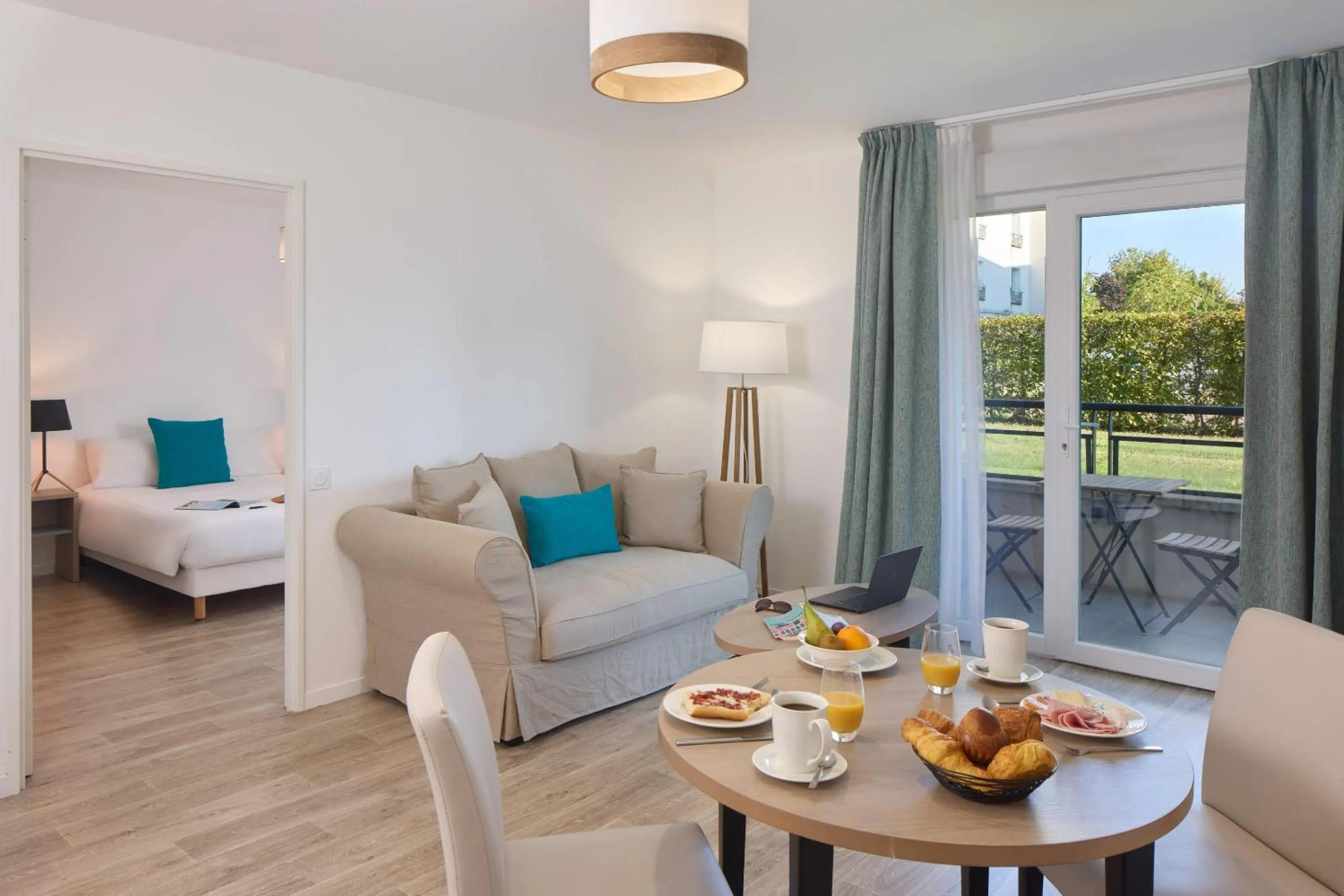 Photo of the whole room, Bed in Quality Aparthotel Orleans Sud Zenith