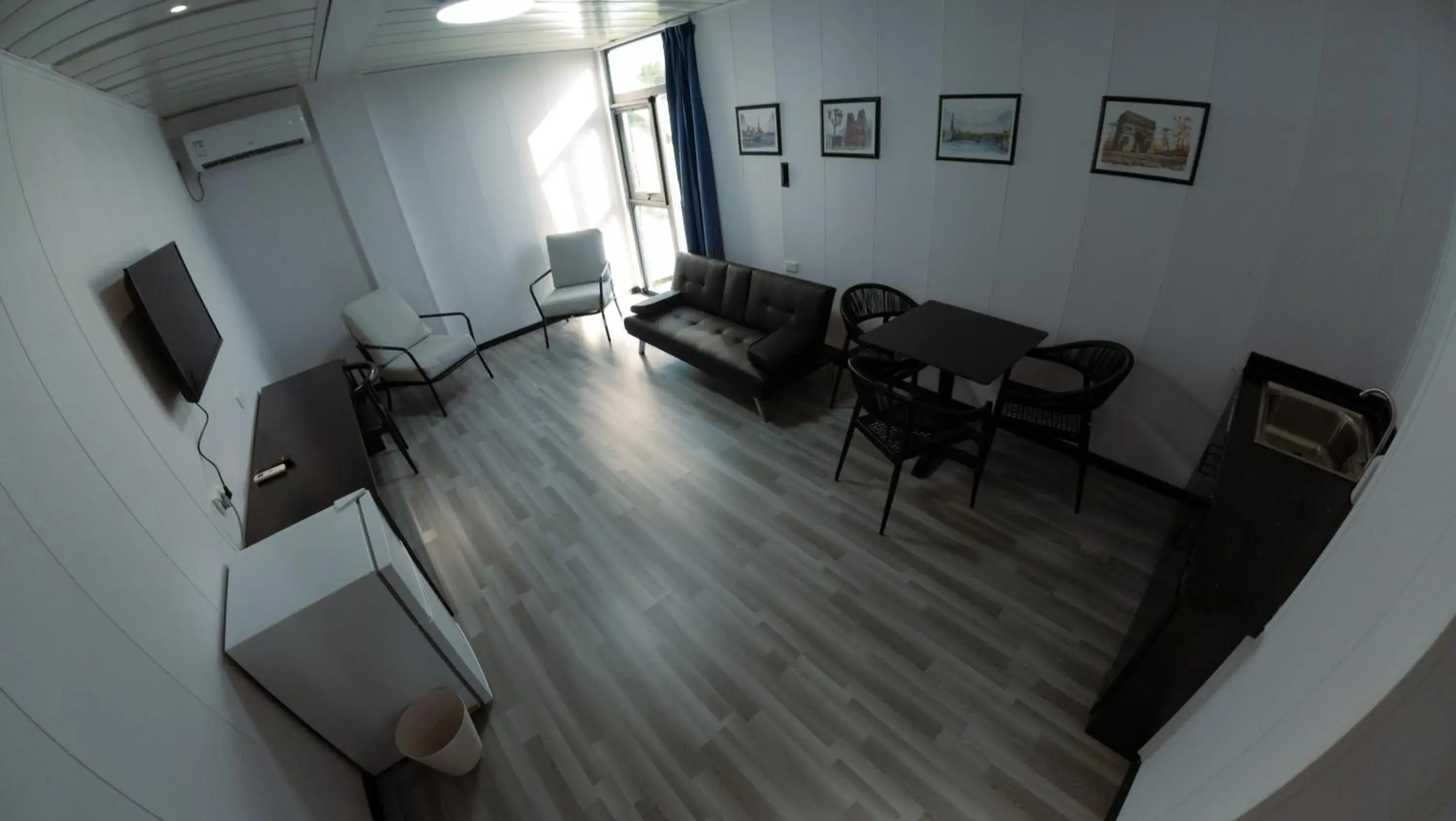 Deluxe Suite in Hotel Laimoa Deluxe Suite in Hotel Laimoa