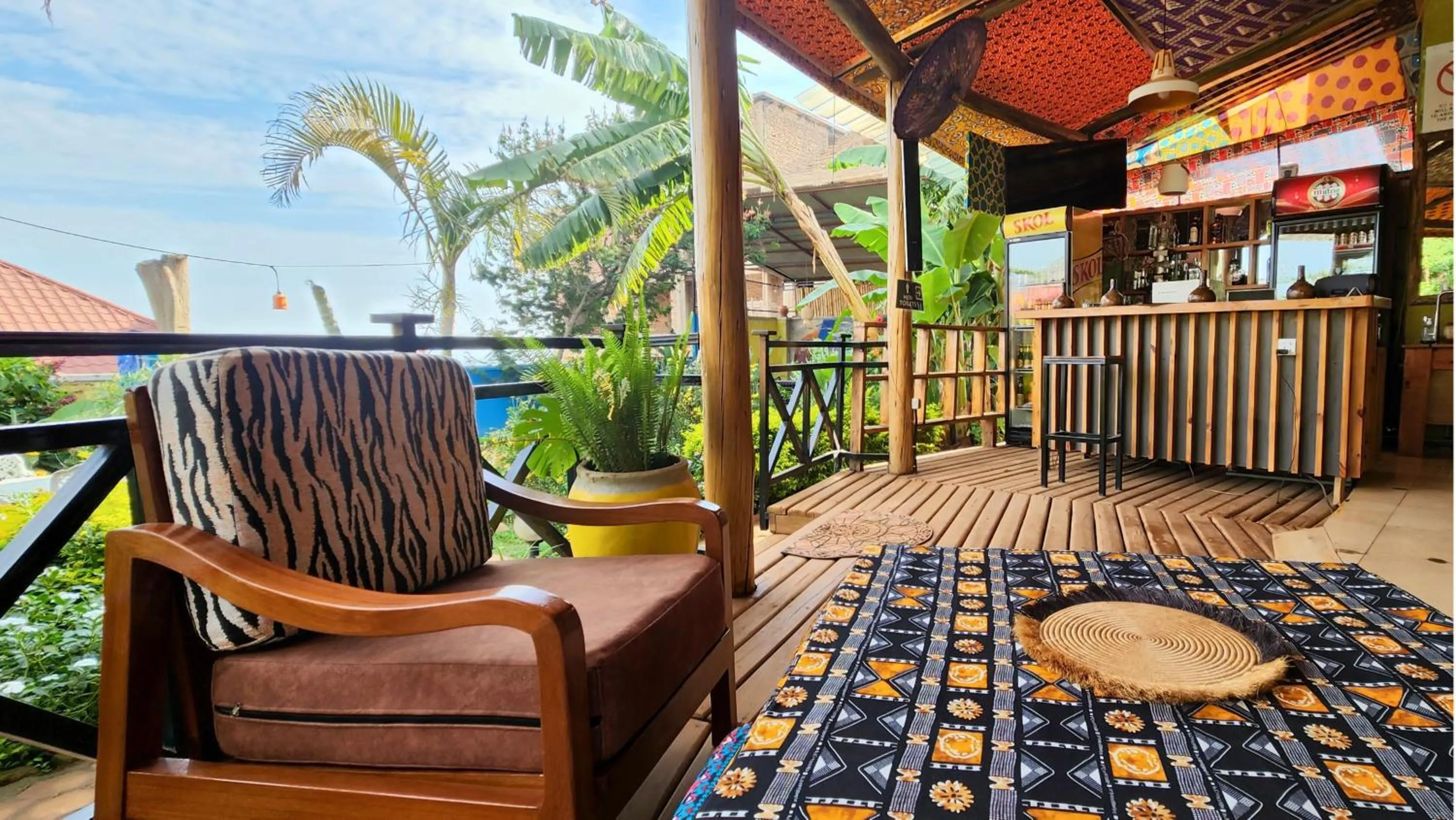 Communal lounge/ TV room in Yambi Guesthouse