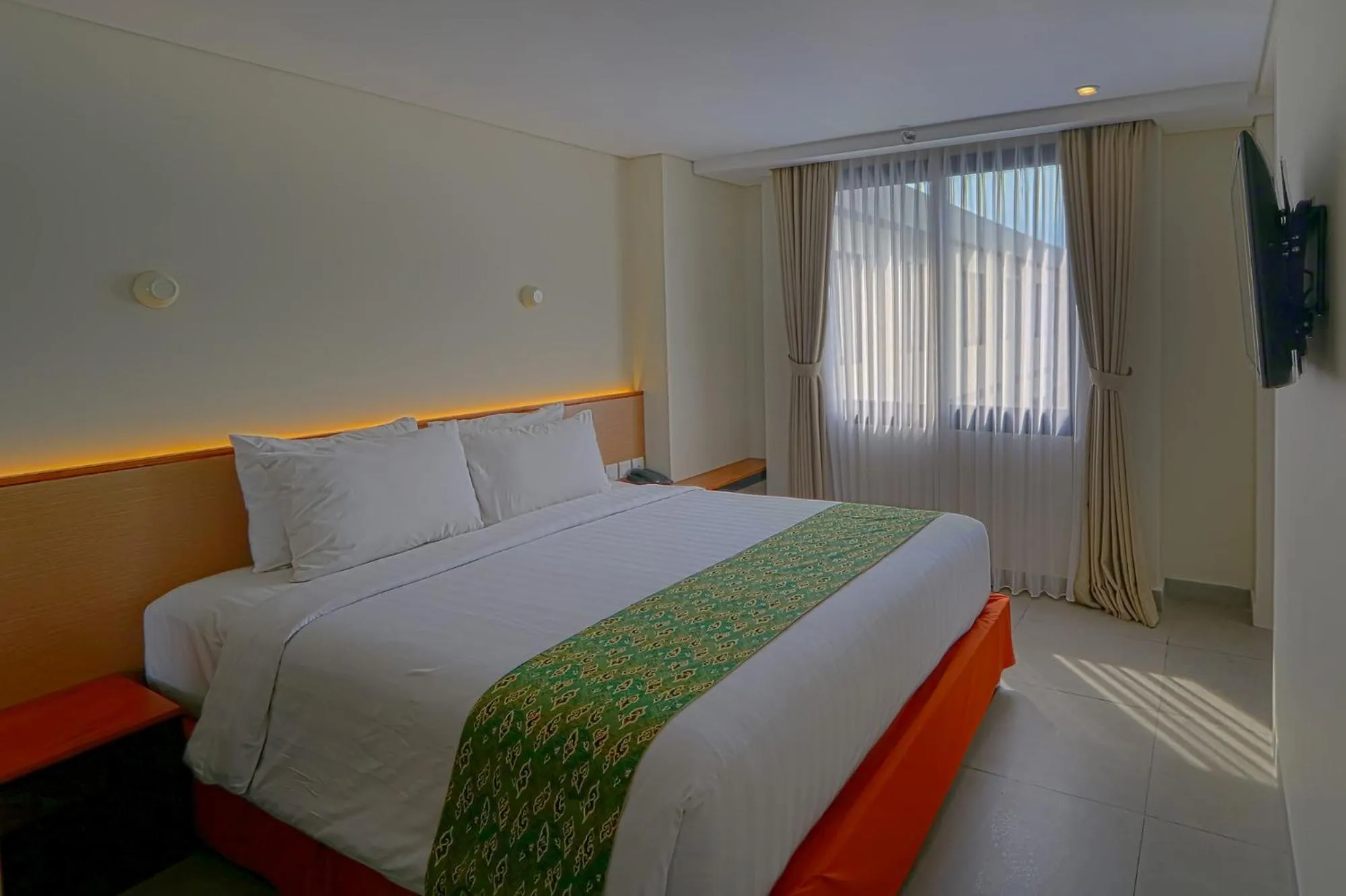 Bed in Savvoya Hotel Seminyak