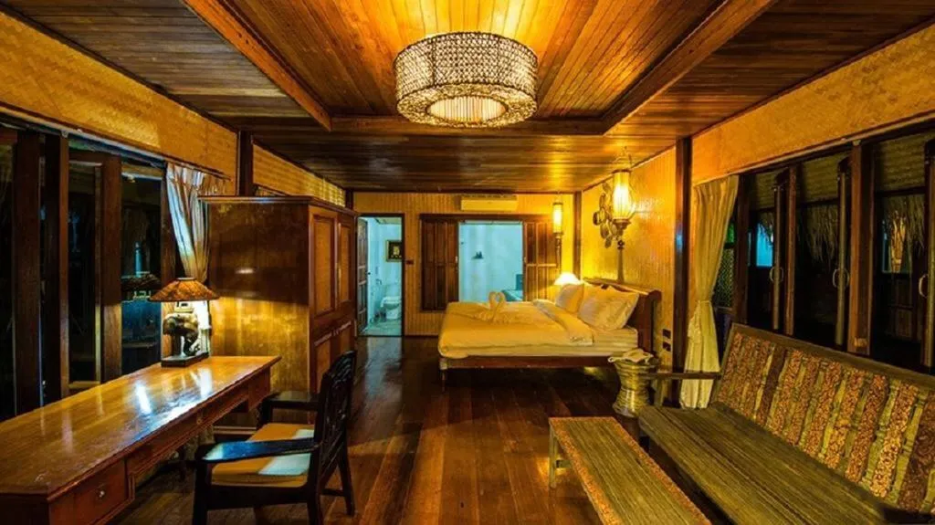 Bed in Bora Bora Villa Phuket