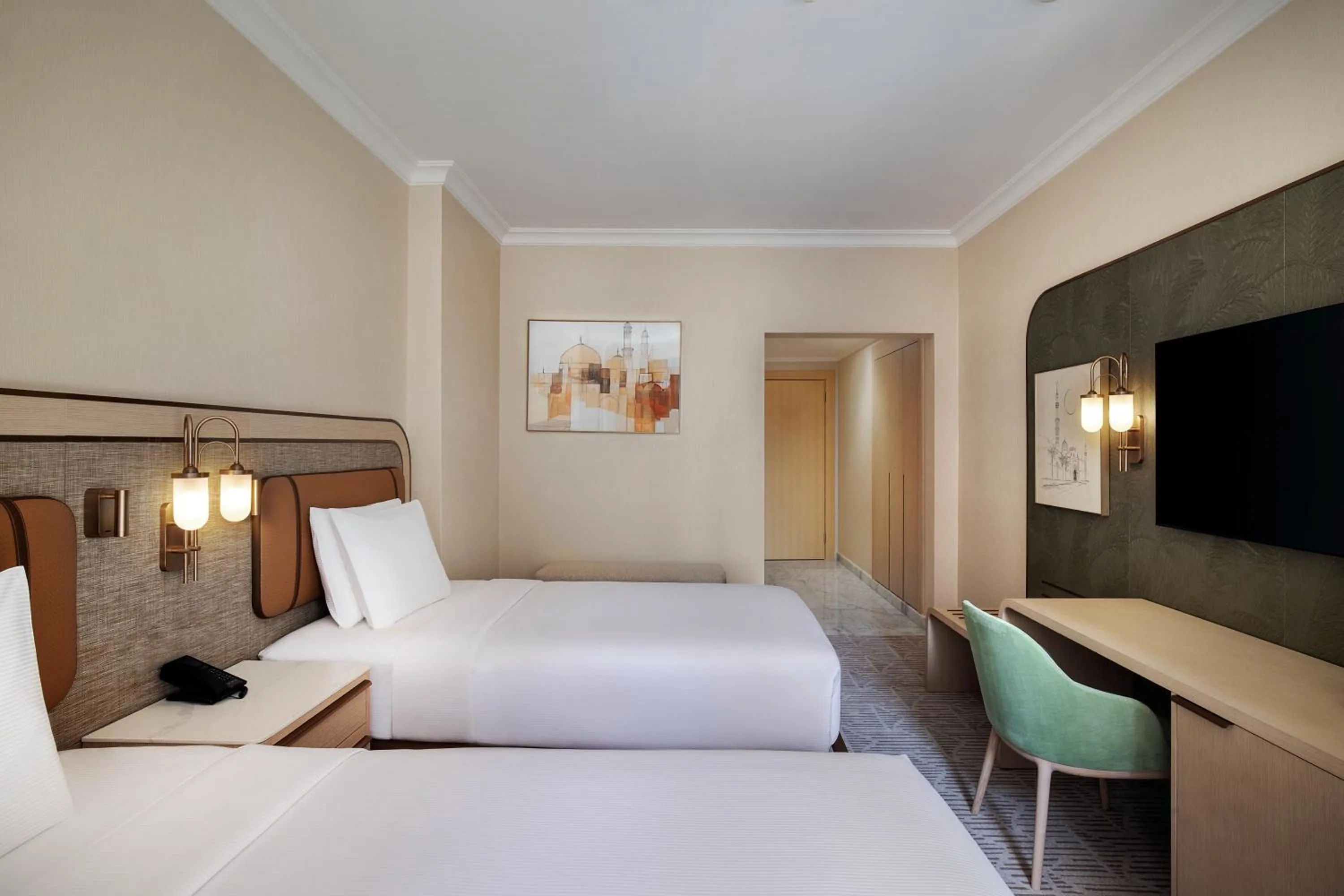 Guests, Bed in Diyar Ajwa, Tapestry Collection By Hilton