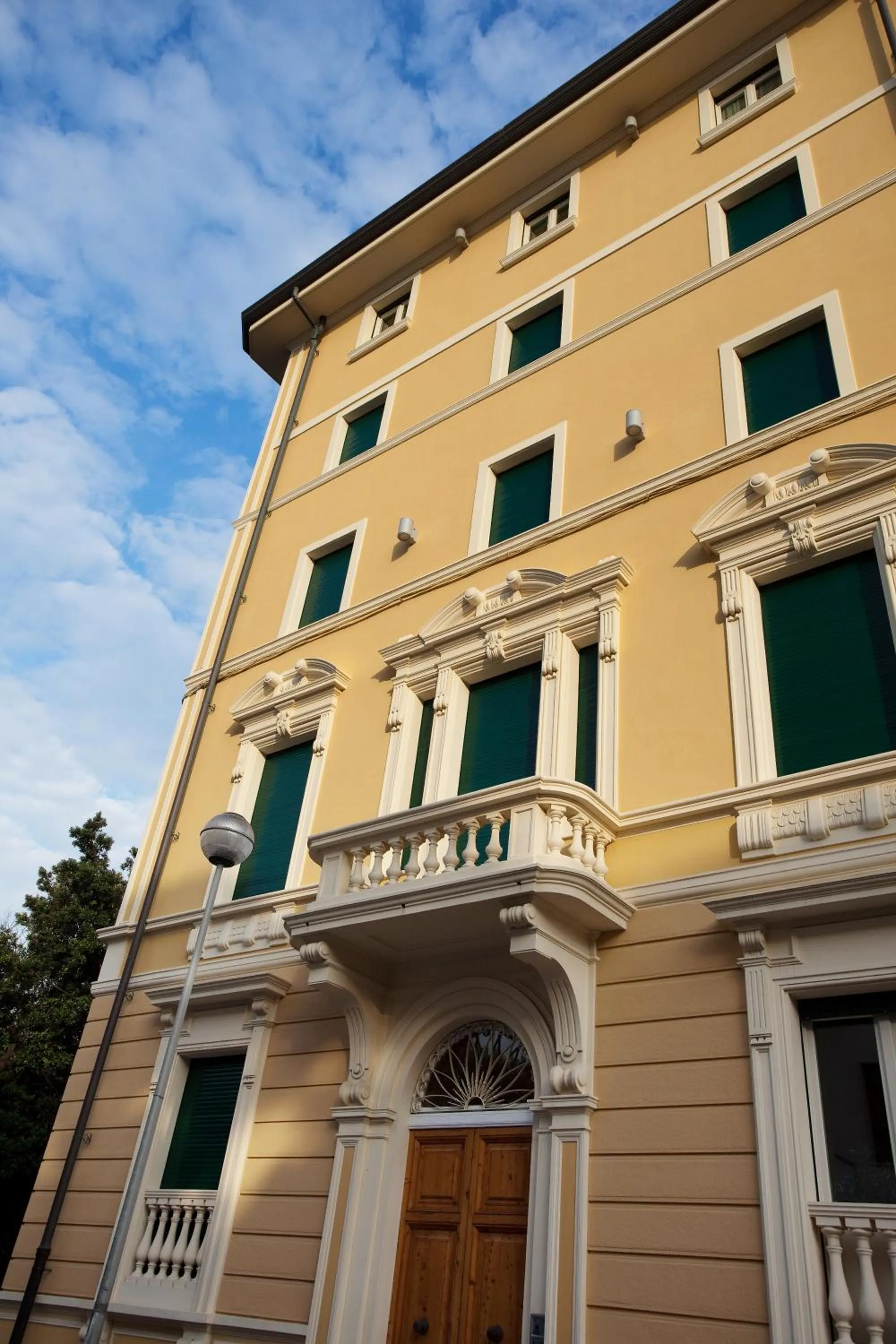 Facade/entrance in Residence Colombo