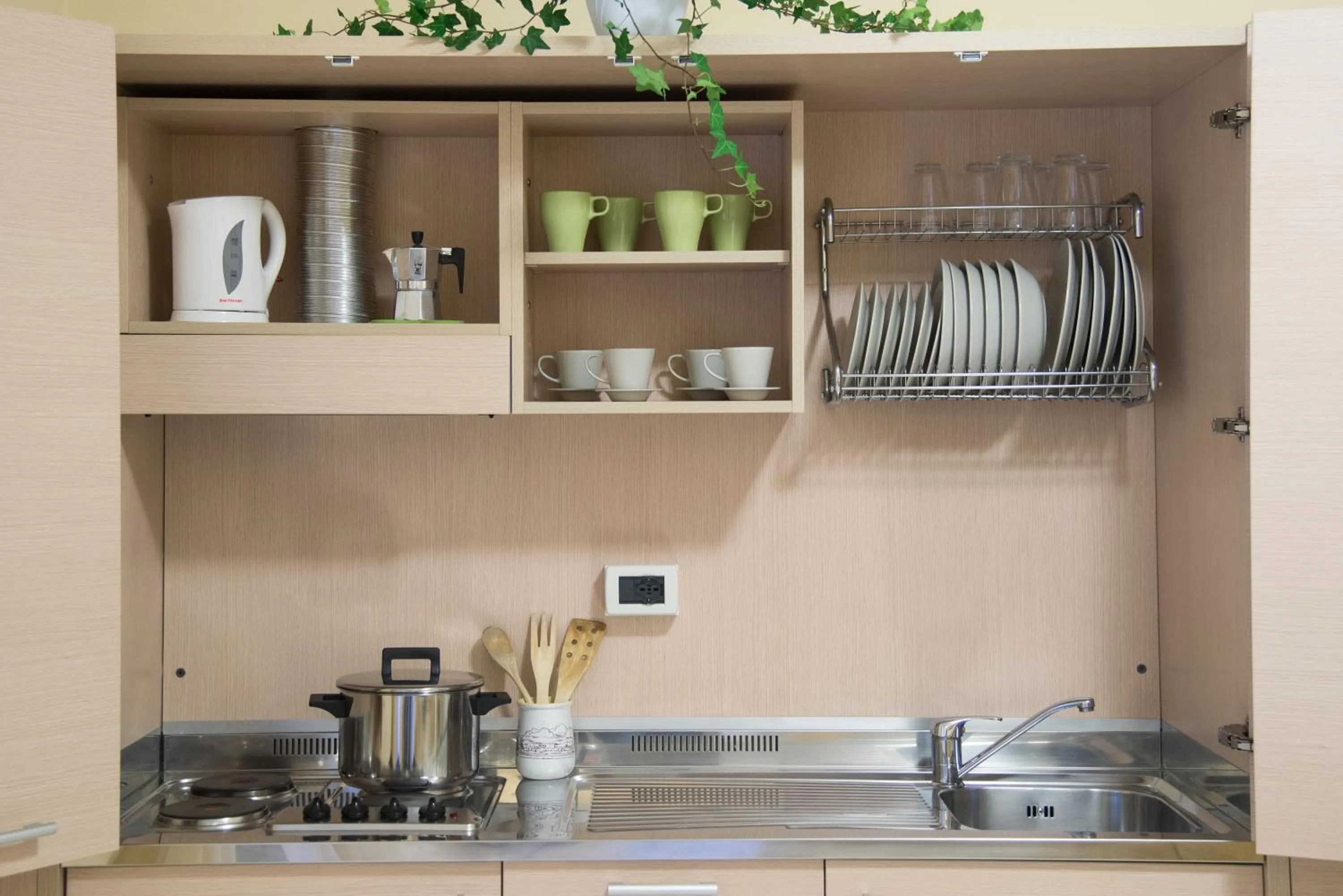 Kitchen or kitchenette in Residence Colombo