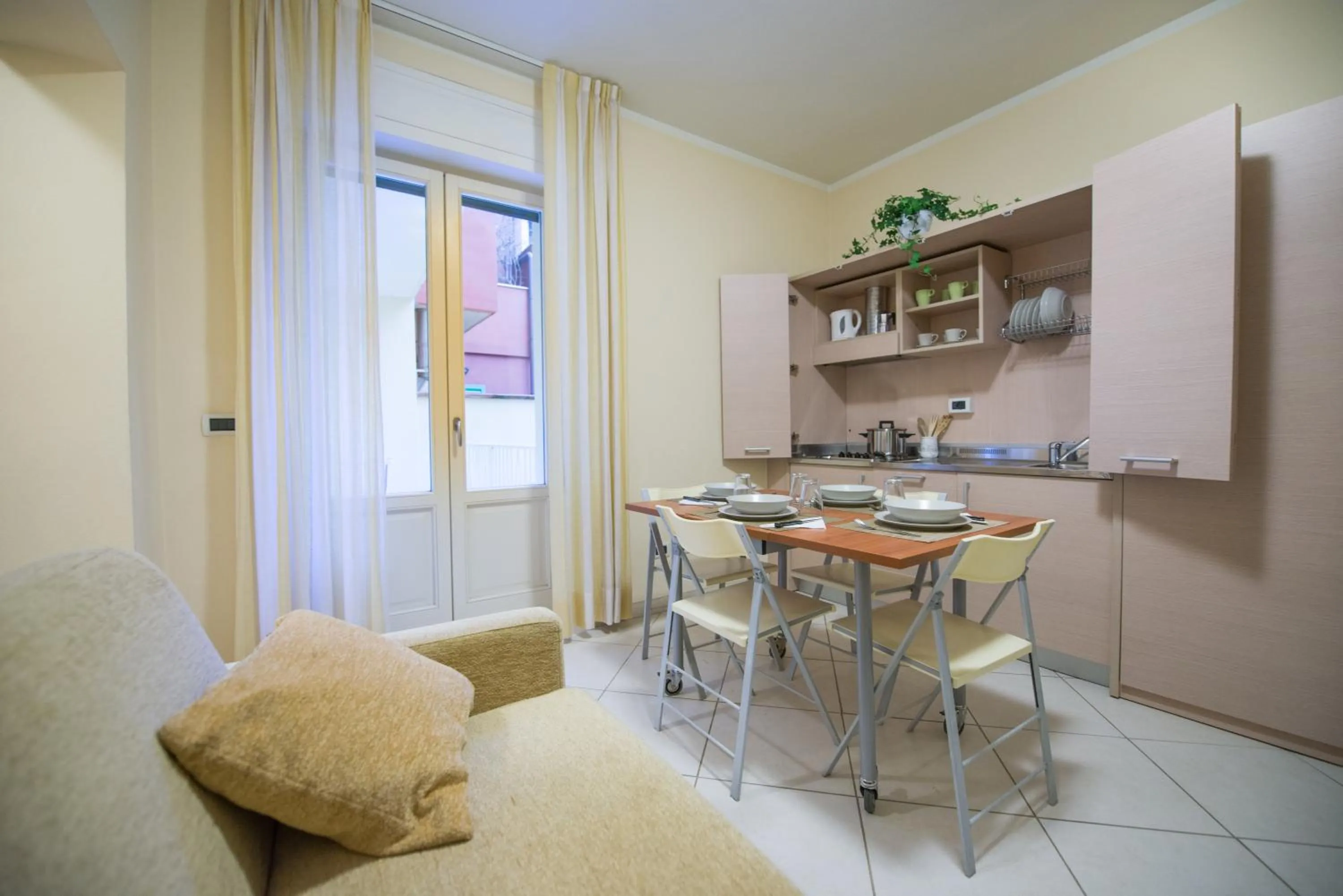 Kitchen or kitchenette in Residence Colombo