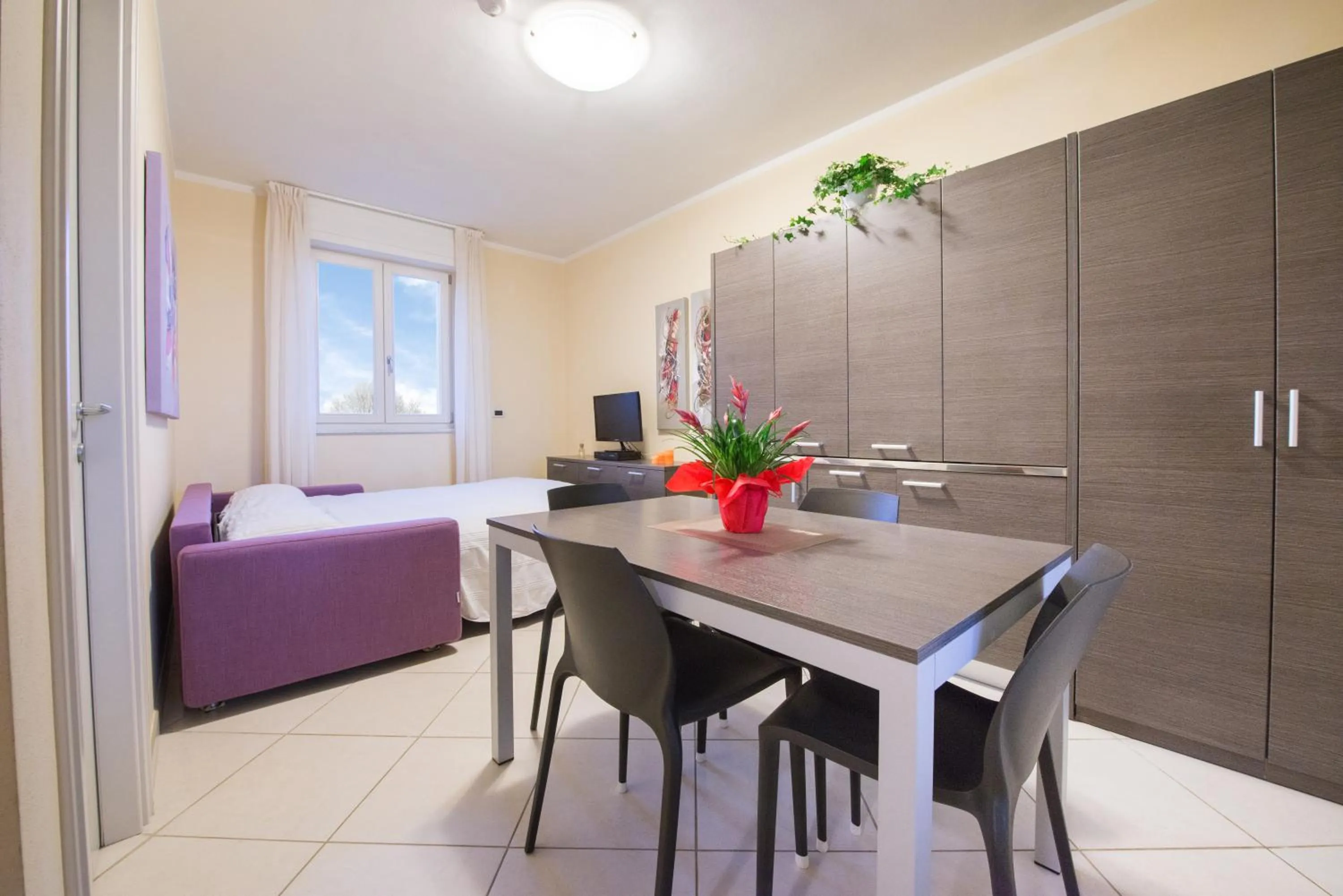 TV and multimedia in Residence Colombo