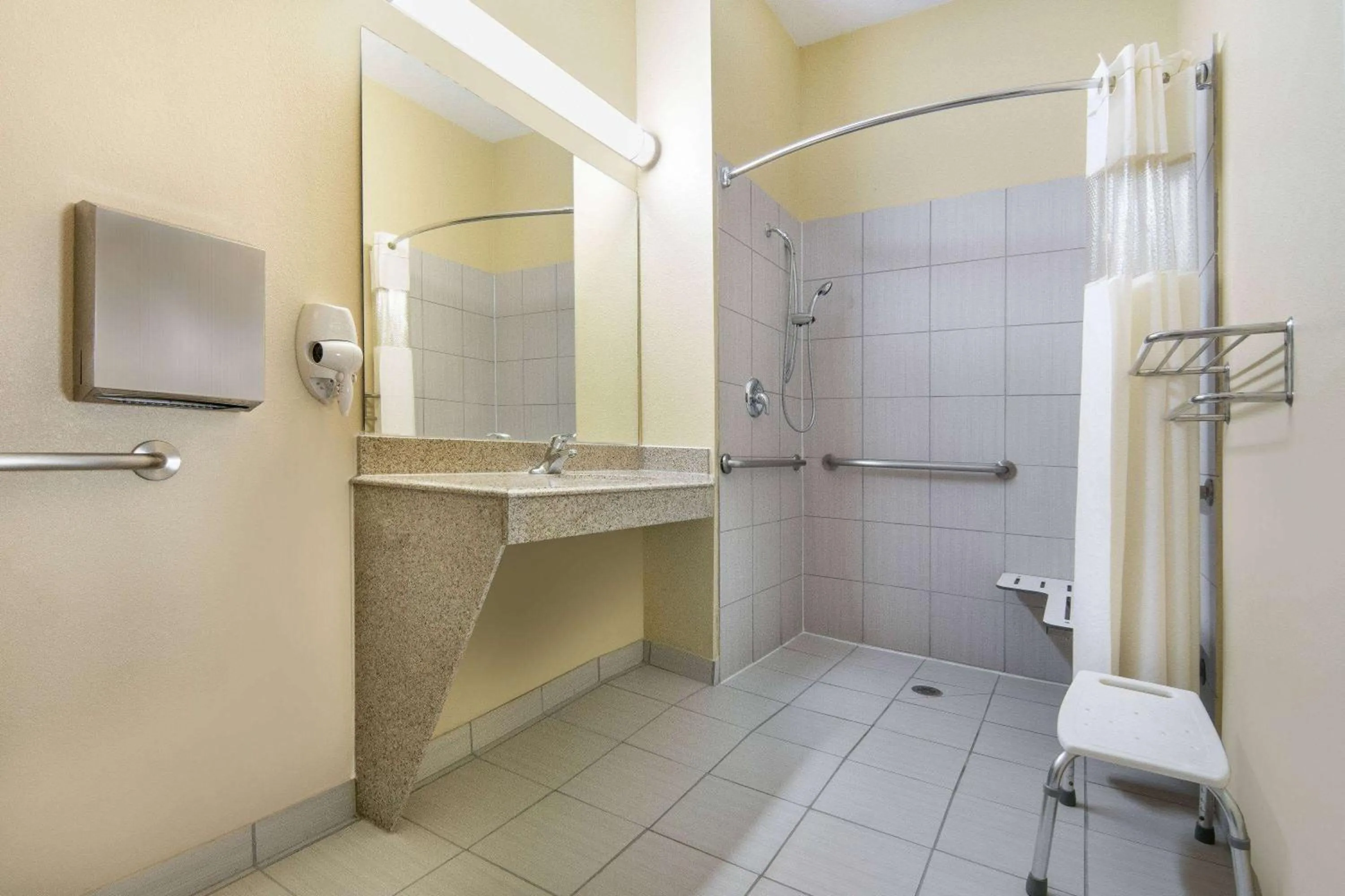 Shower in Days Inn by Wyndham Baytown East