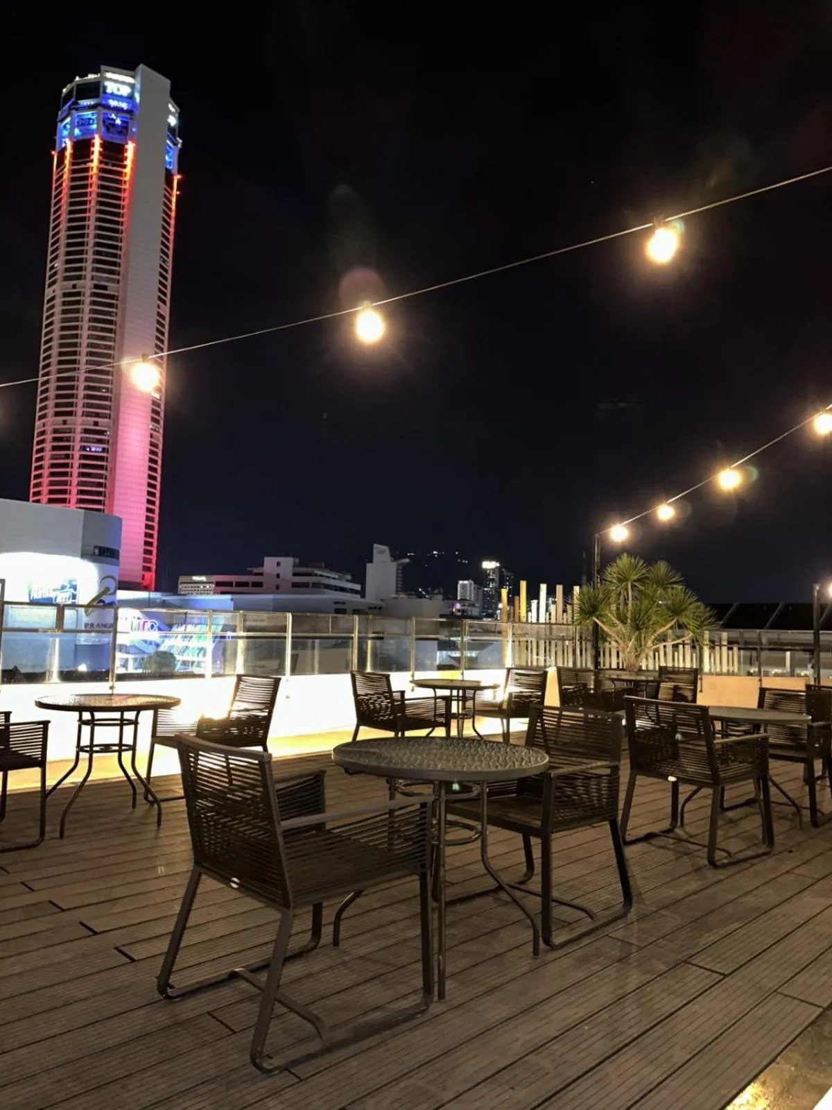 Property building in Le Dream Boutique Hotel