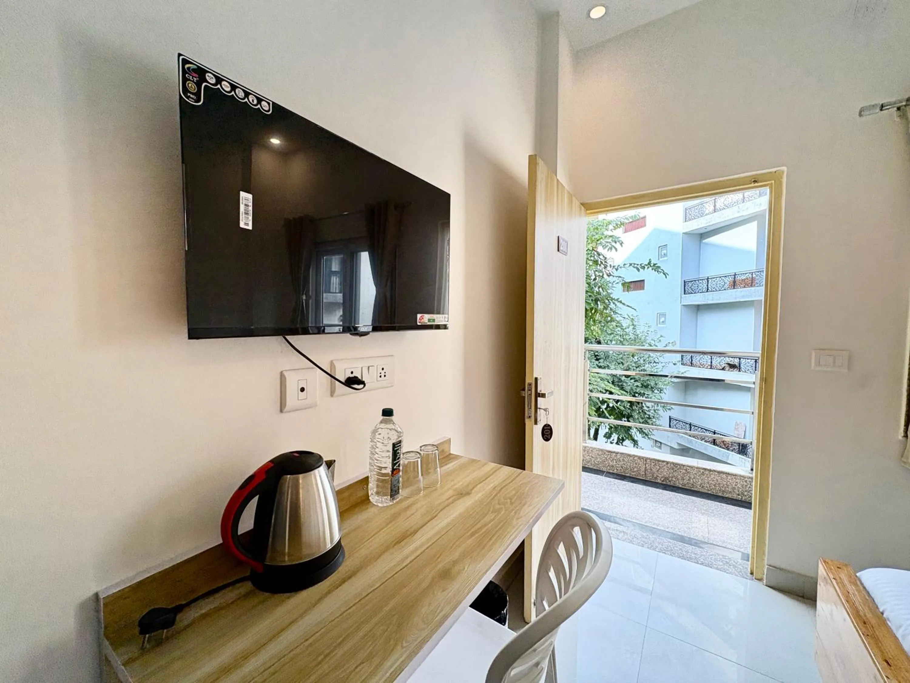 TV and multimedia in Zuna Stayz Tapovan Rishikesh