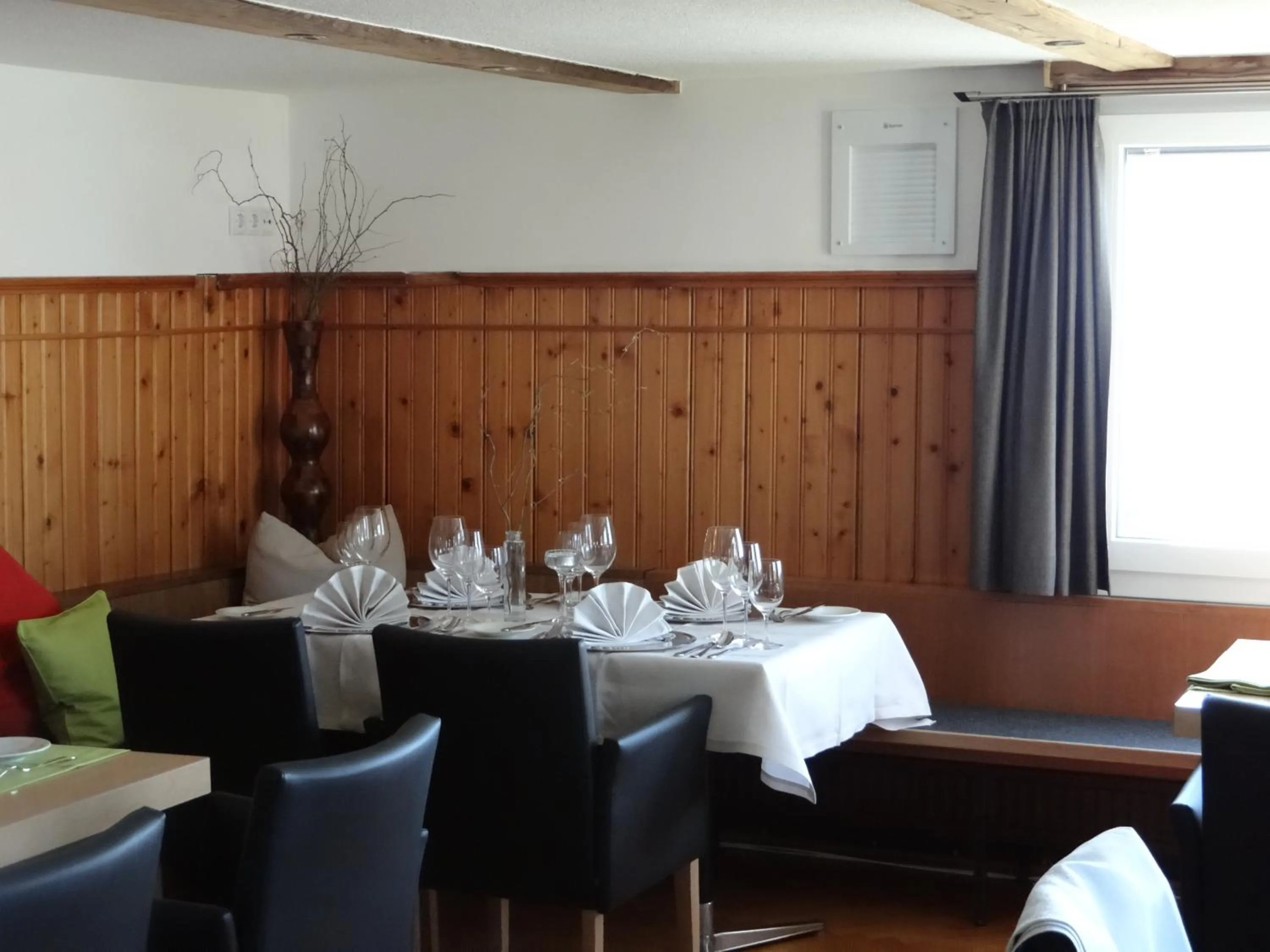 Restaurant/places to eat in Waldrast Bed & Breakfast