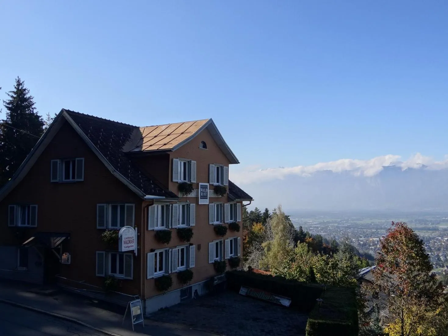 Property building in Waldrast Bed & Breakfast