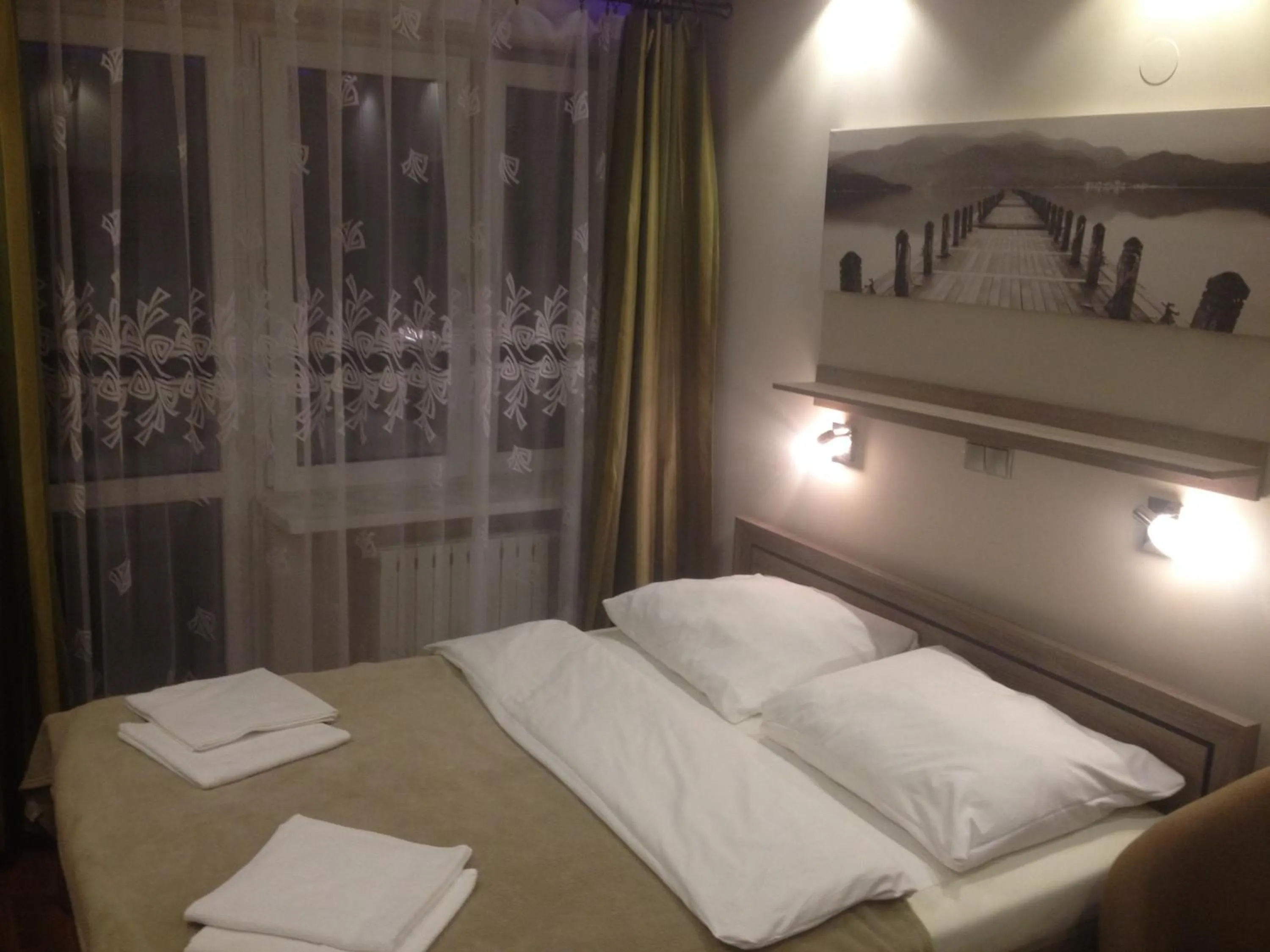 Photo of the whole room, Bed in Hotel Mis