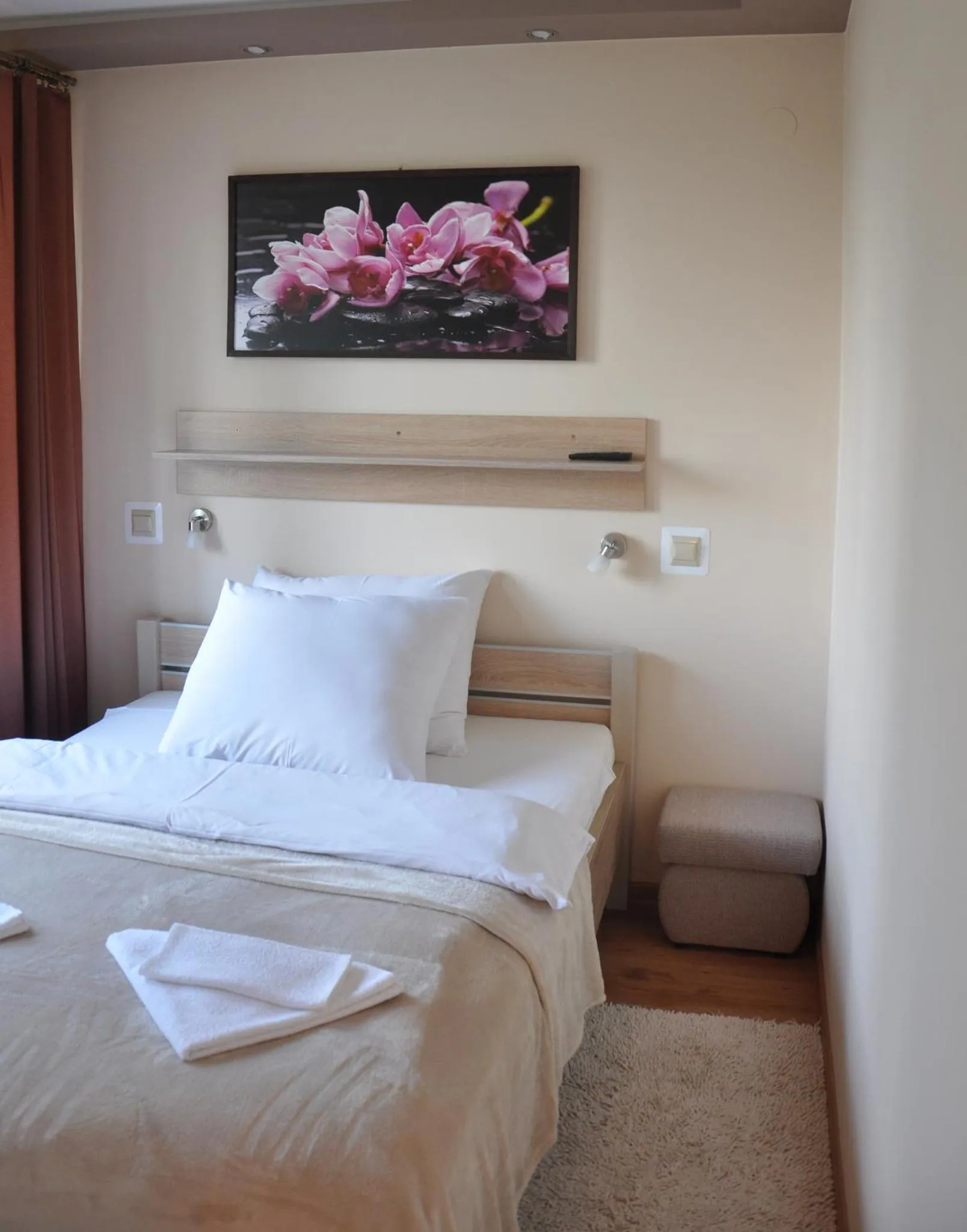 Other, Bed in Hotel Mis