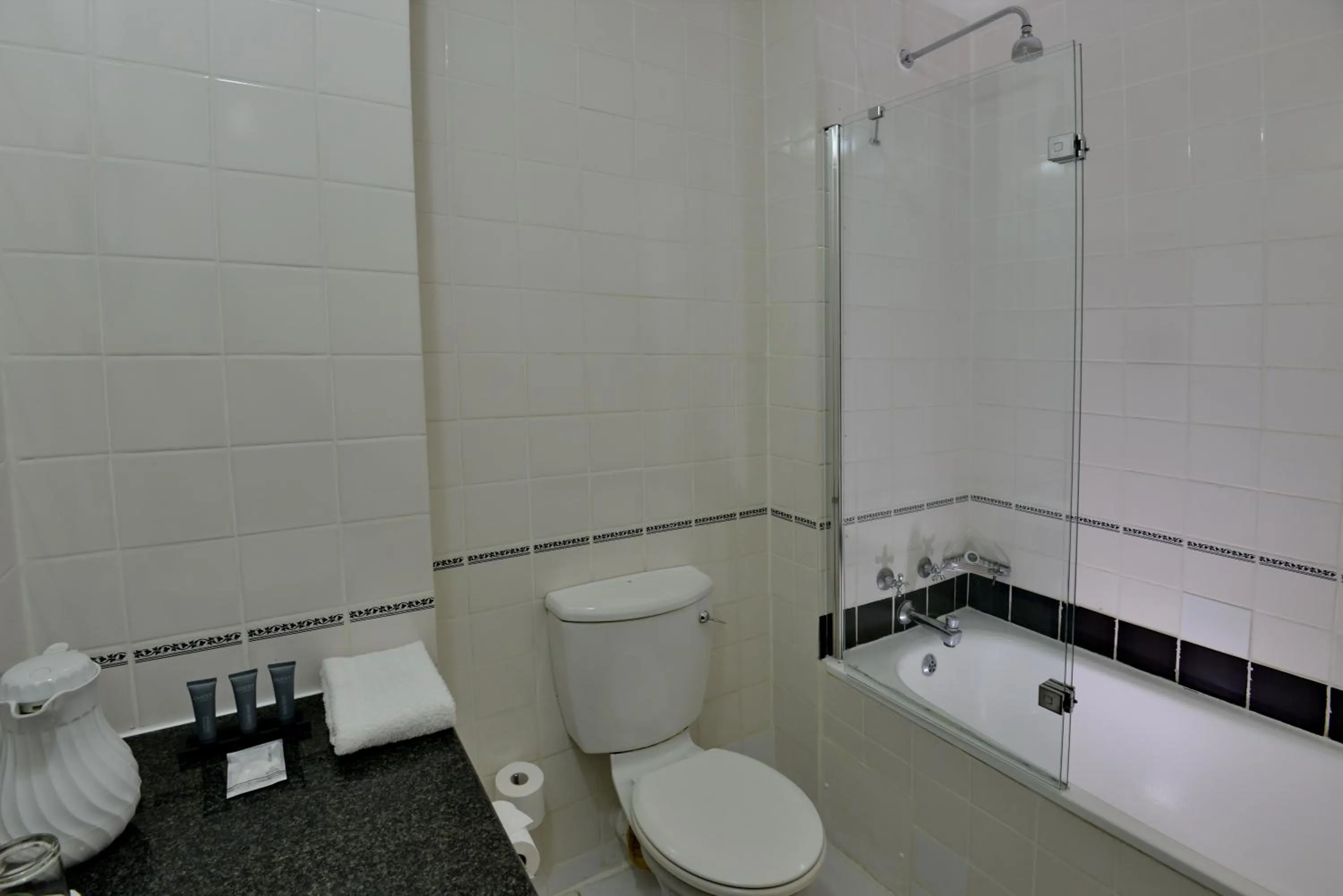 Shower in The Balmoral - Halaal