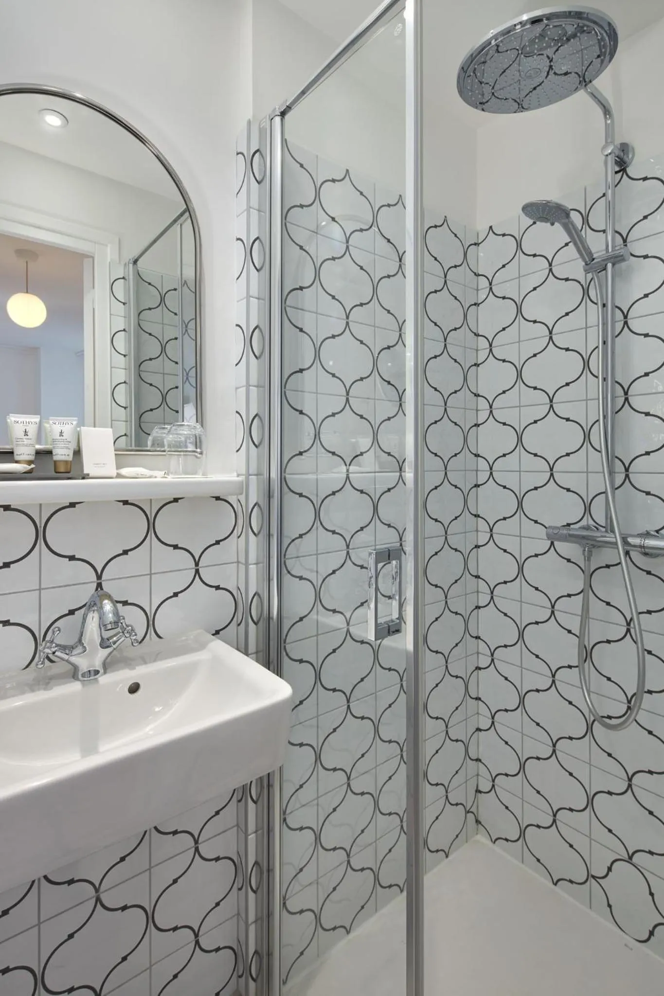 Bathroom in Hotel Villa Romantic & Spa