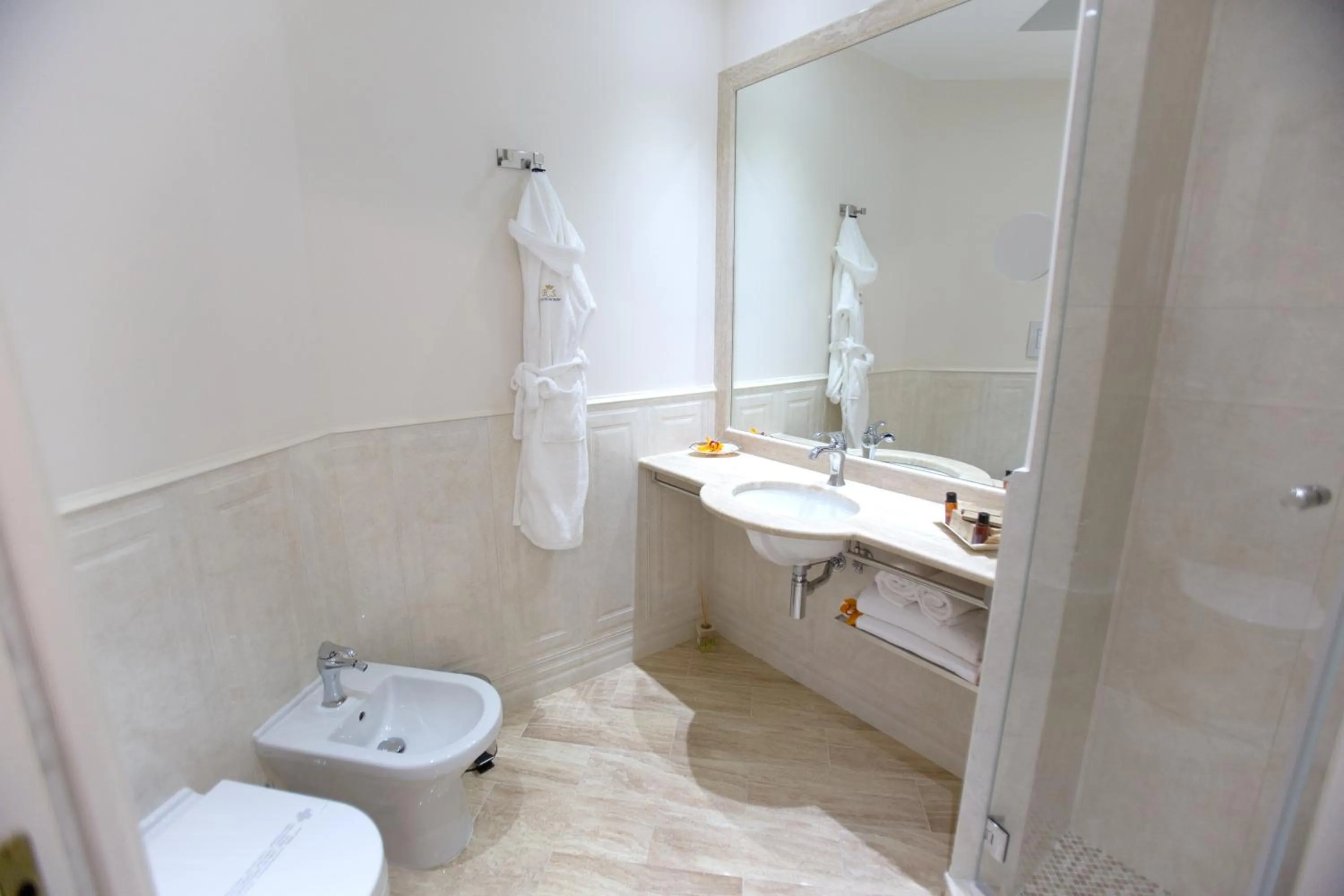 Bathroom in Royal Suite Trinità Dei Monti