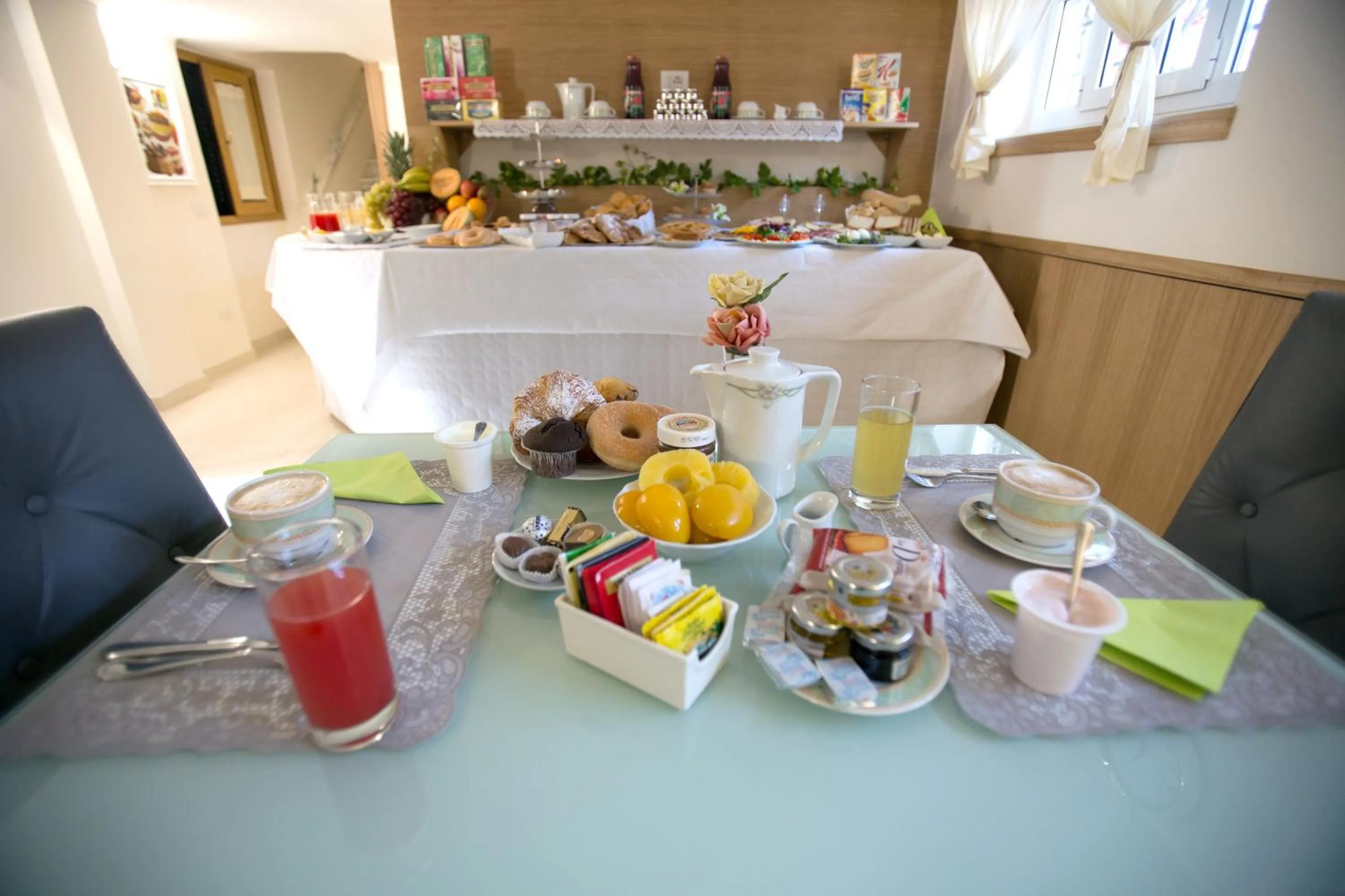 Italian breakfast in Royal Suite Trinità Dei Monti