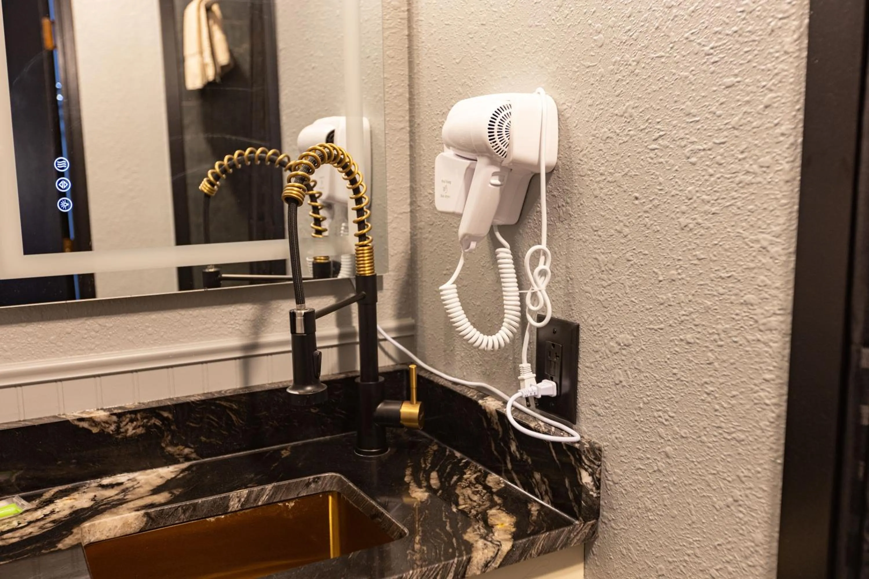 Bathroom in Plymouth Suites