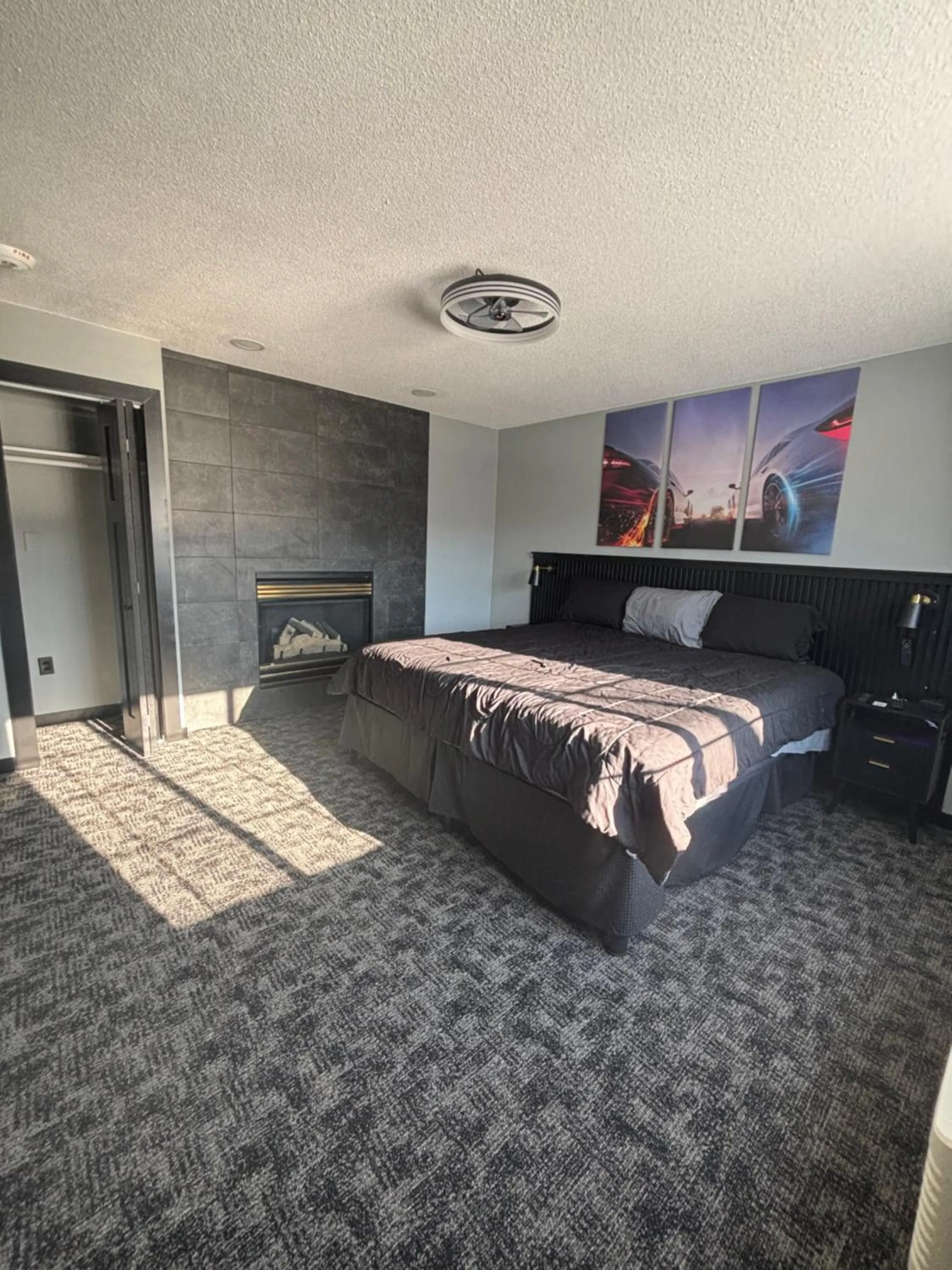 Bed in Plymouth Suites