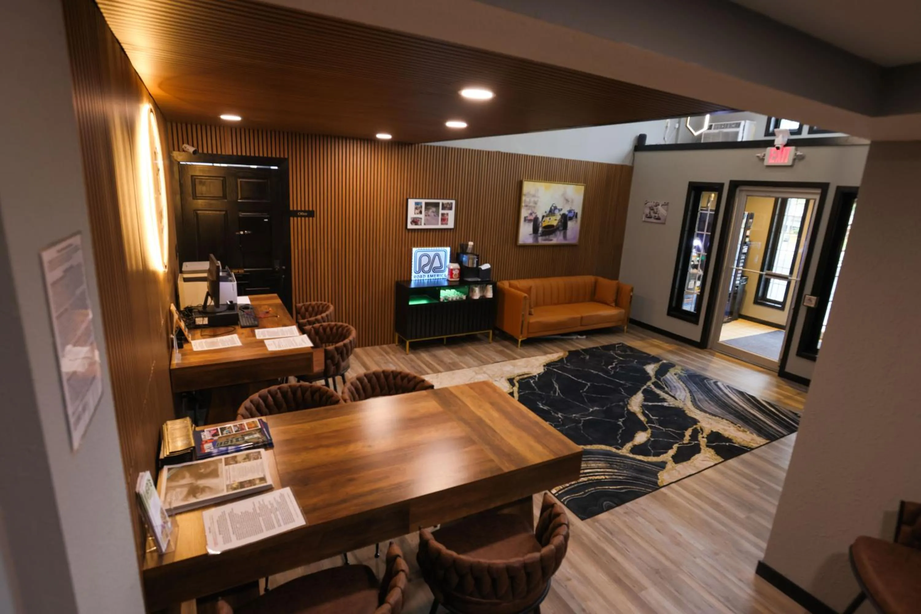 TV and multimedia in Plymouth Suites