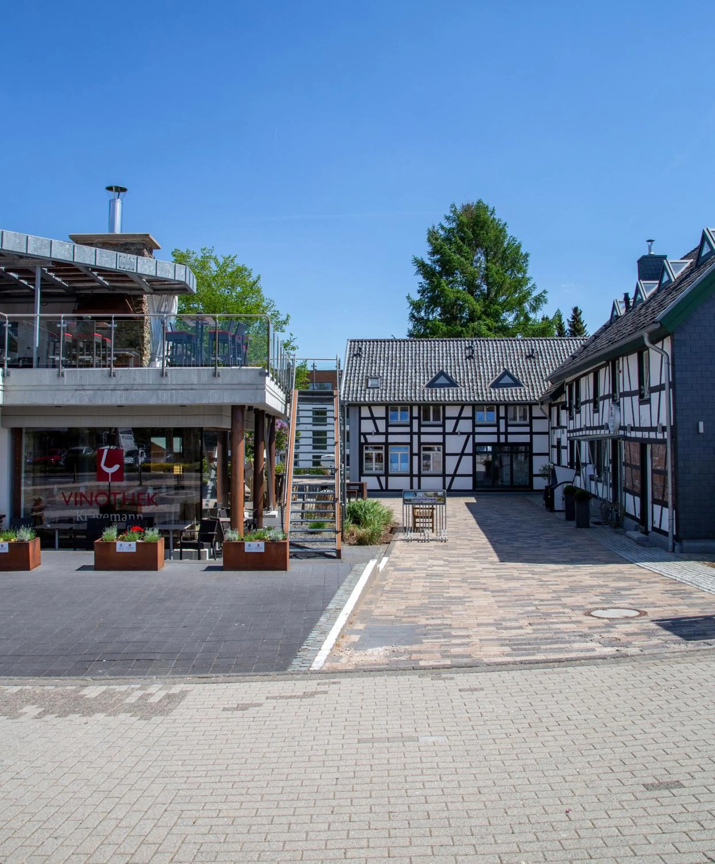 Property building in Kragemann Hotel & Vinothek