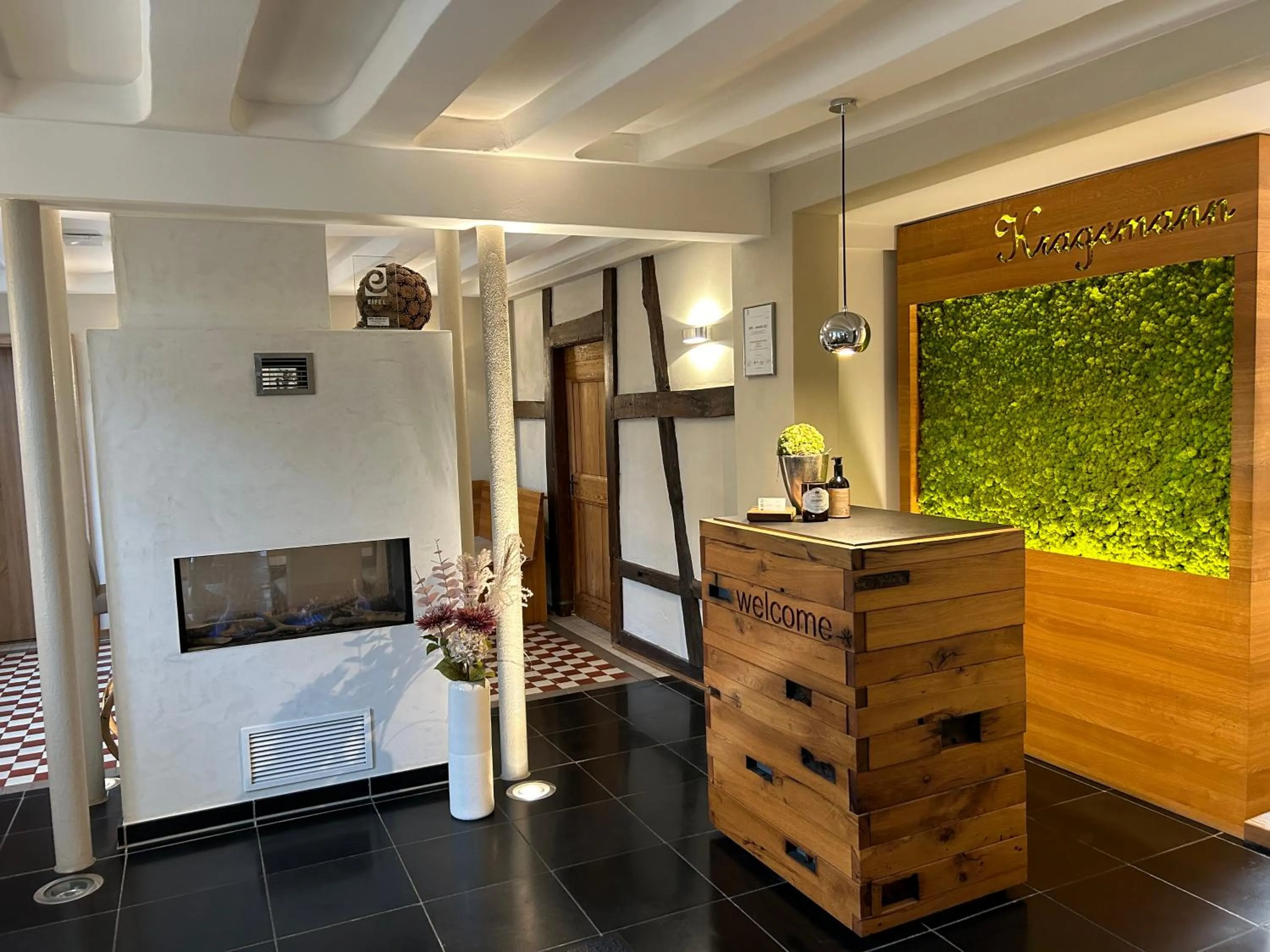 Lobby or reception in Kragemann Hotel & Vinothek