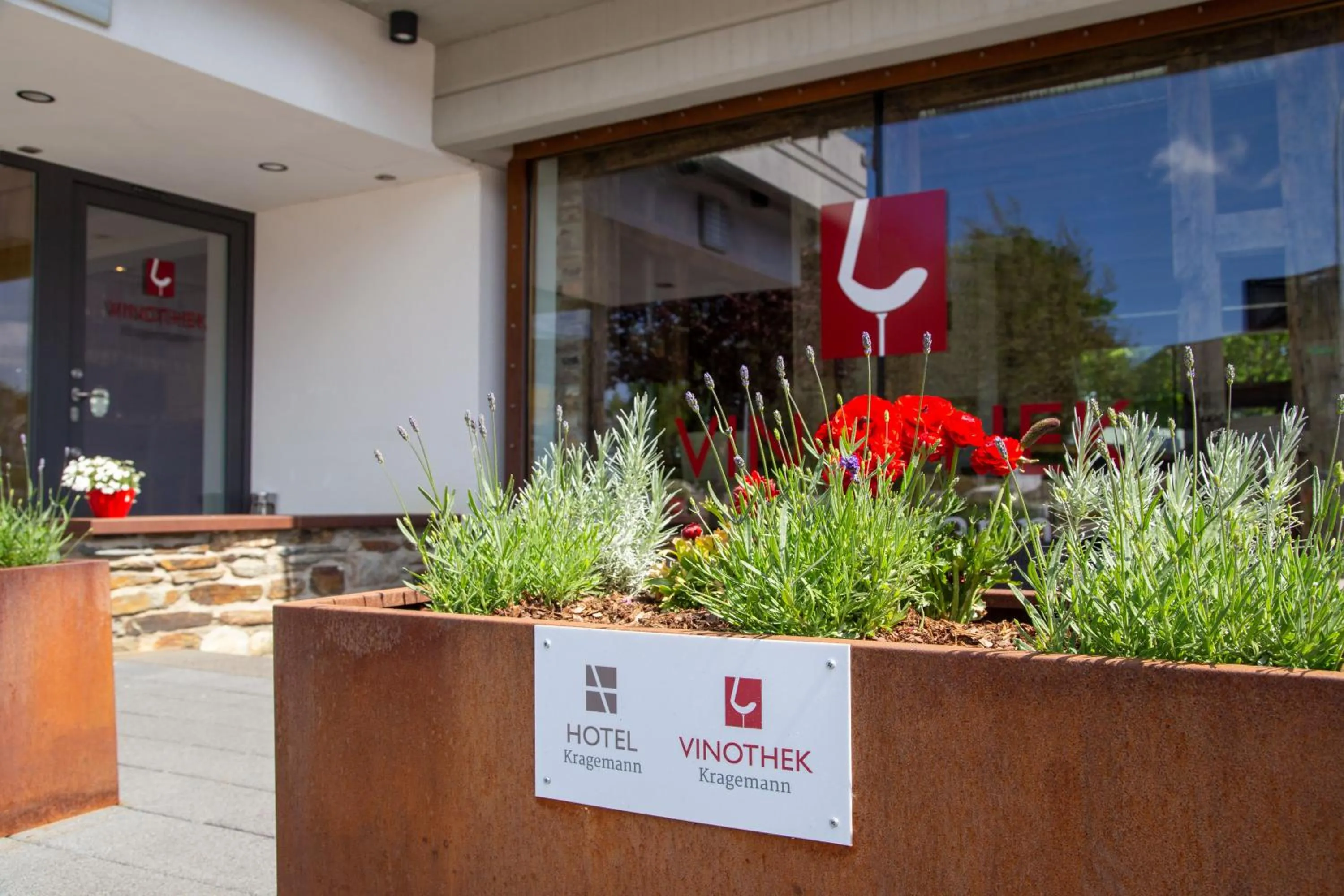 Property building in Kragemann Hotel & Vinothek