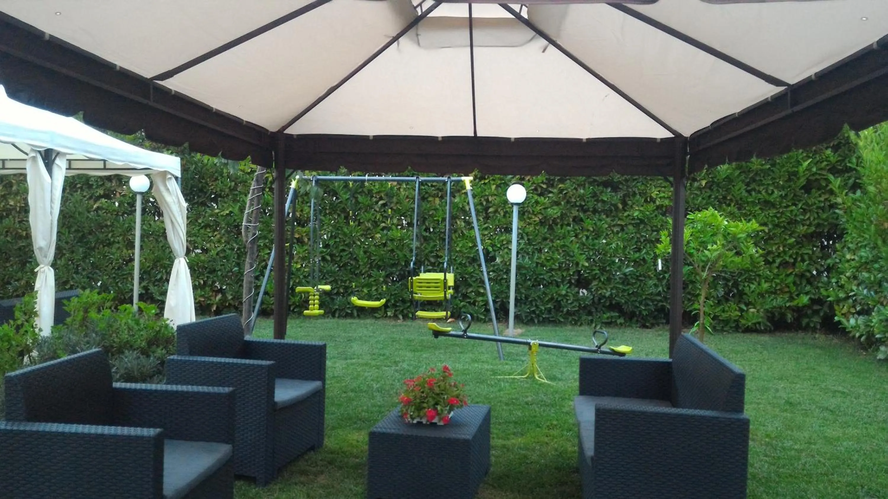 Garden in B&B Villa Rosa