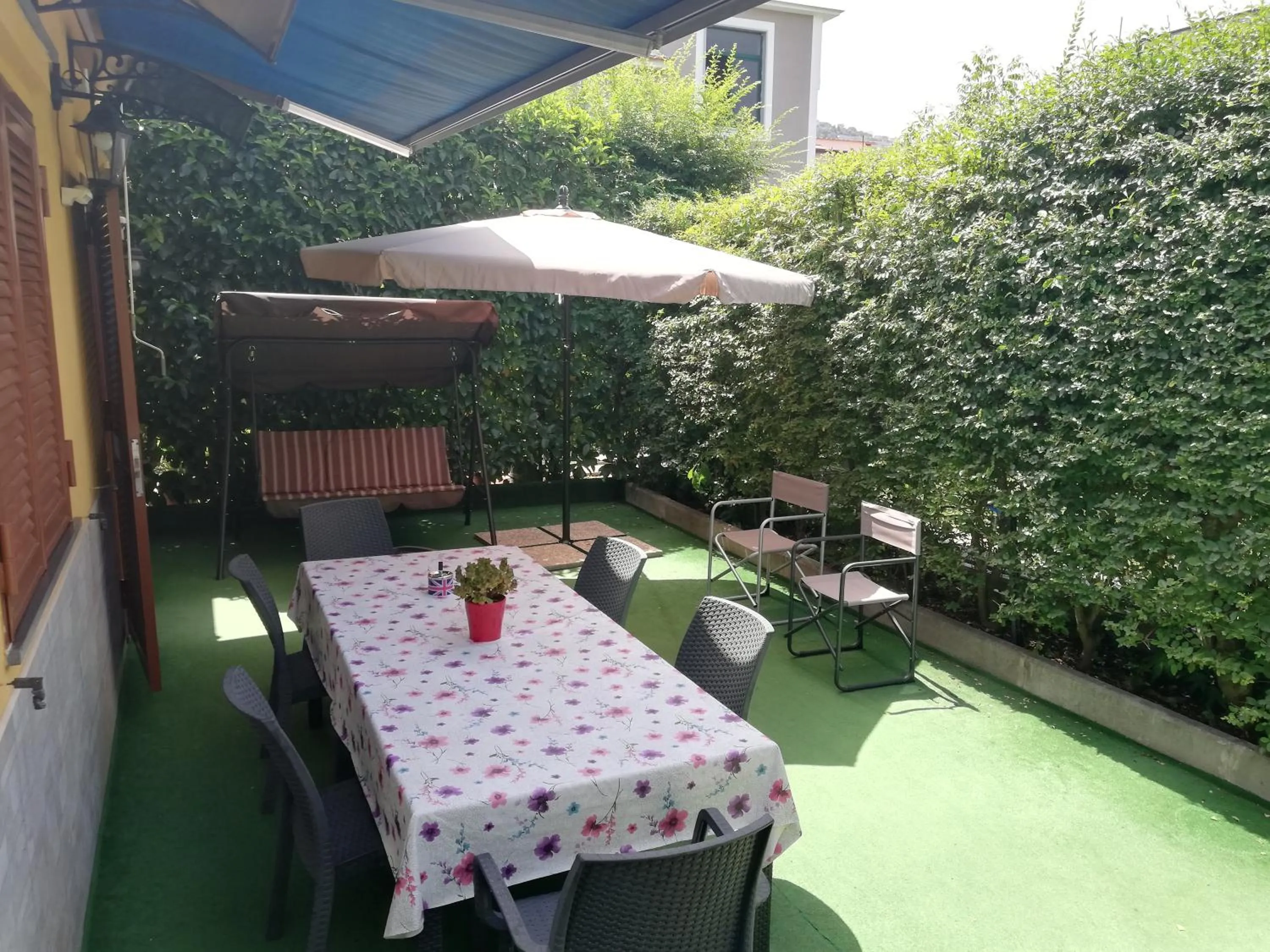 Garden view in B&B Villa Rosa