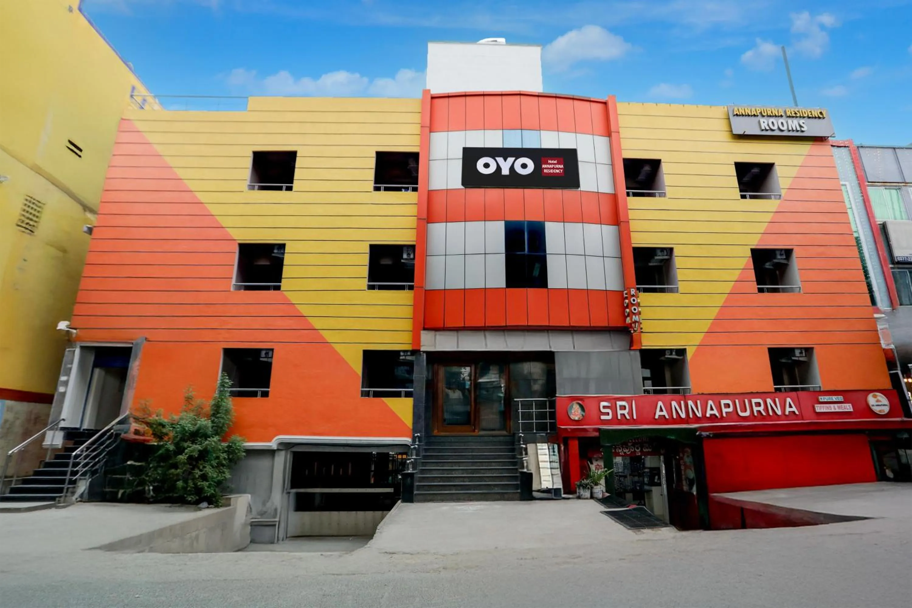 Facade/entrance in Hotel O by OYO ANNAPURNA RESIDENCY