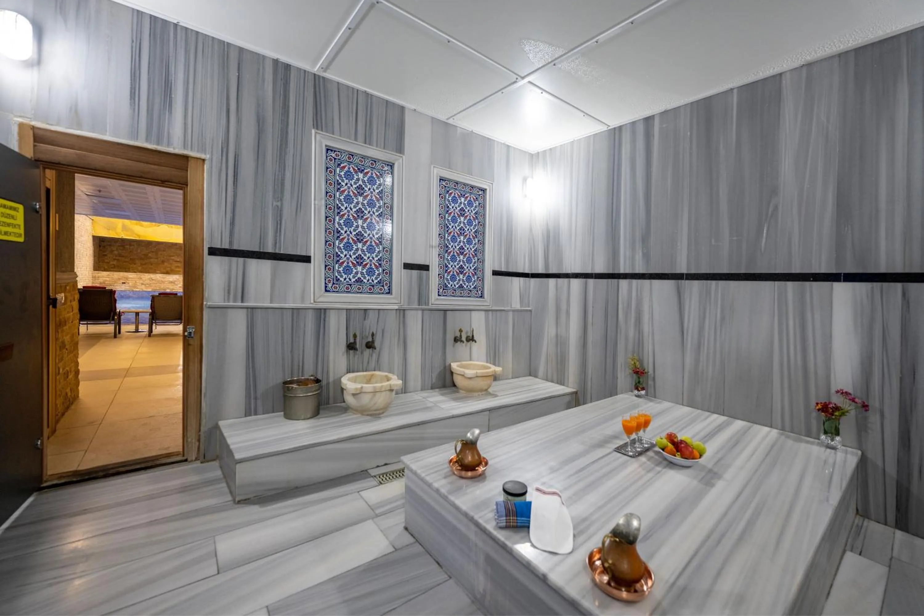 Public Bath in Harmony Hotel Merter & SPA