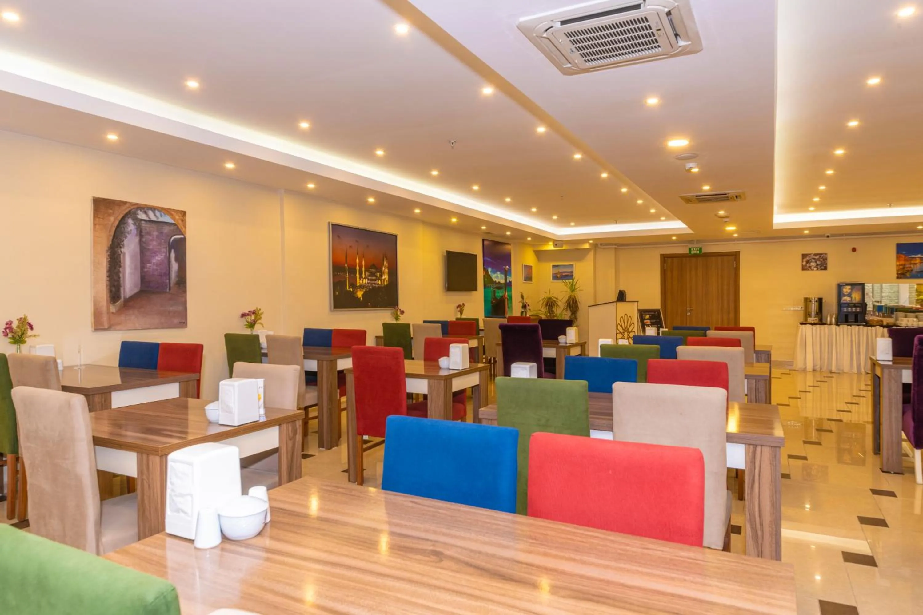 Restaurant/places to eat in Harmony Hotel Merter & SPA