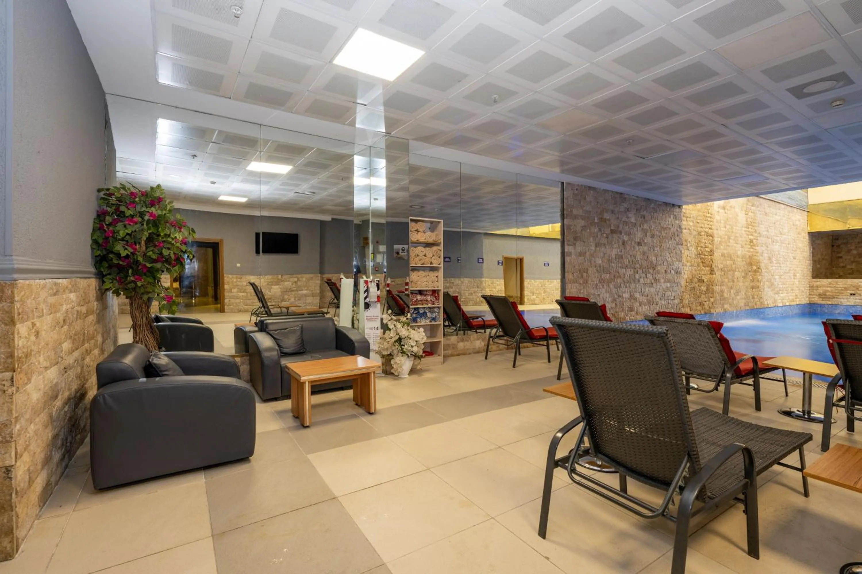 Seating area in Harmony Hotel Merter & SPA