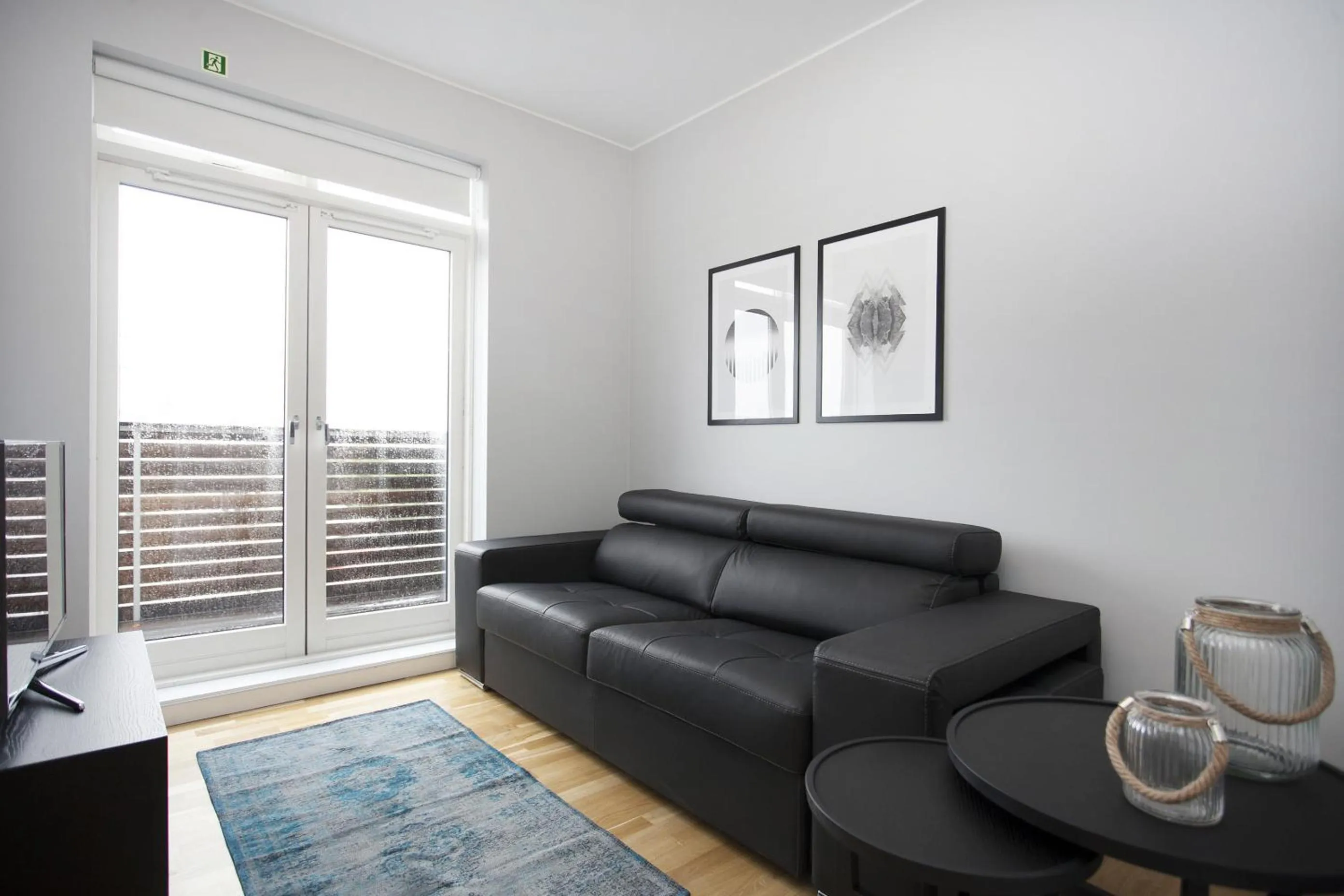 TV and multimedia in Blue Luxury Apartments