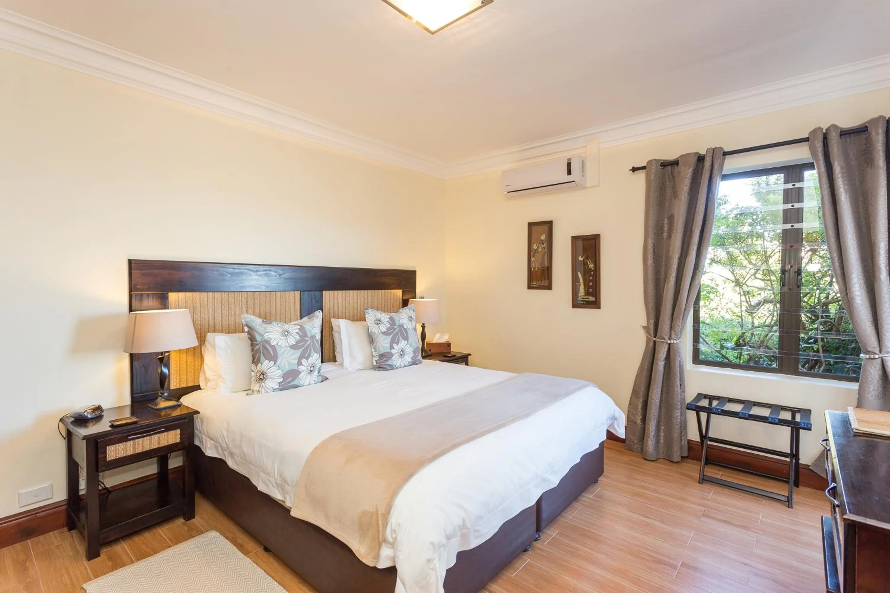 Bedroom, Bed in Blue Horizon Guest House