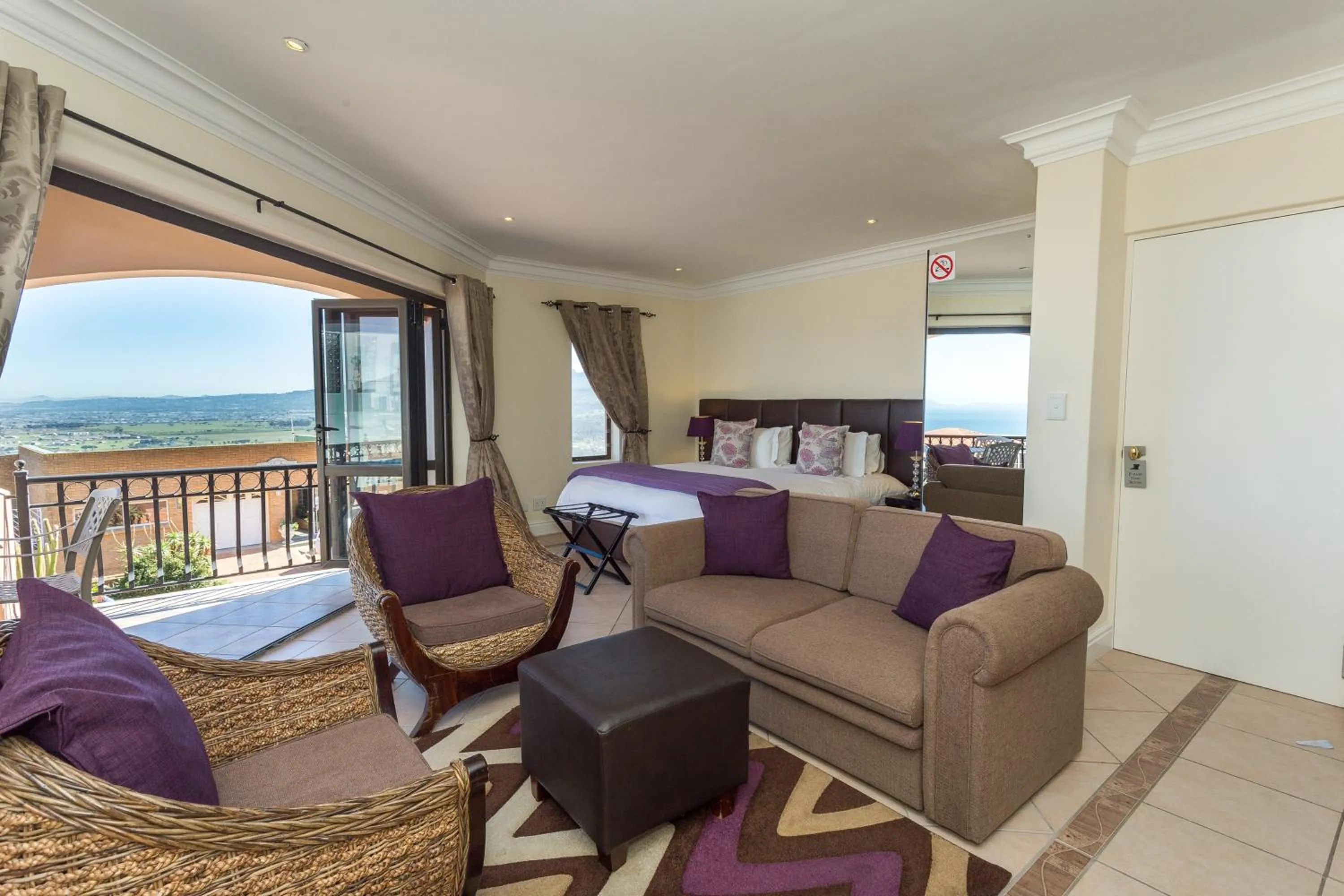 Photo of the whole room in Blue Horizon Guest House