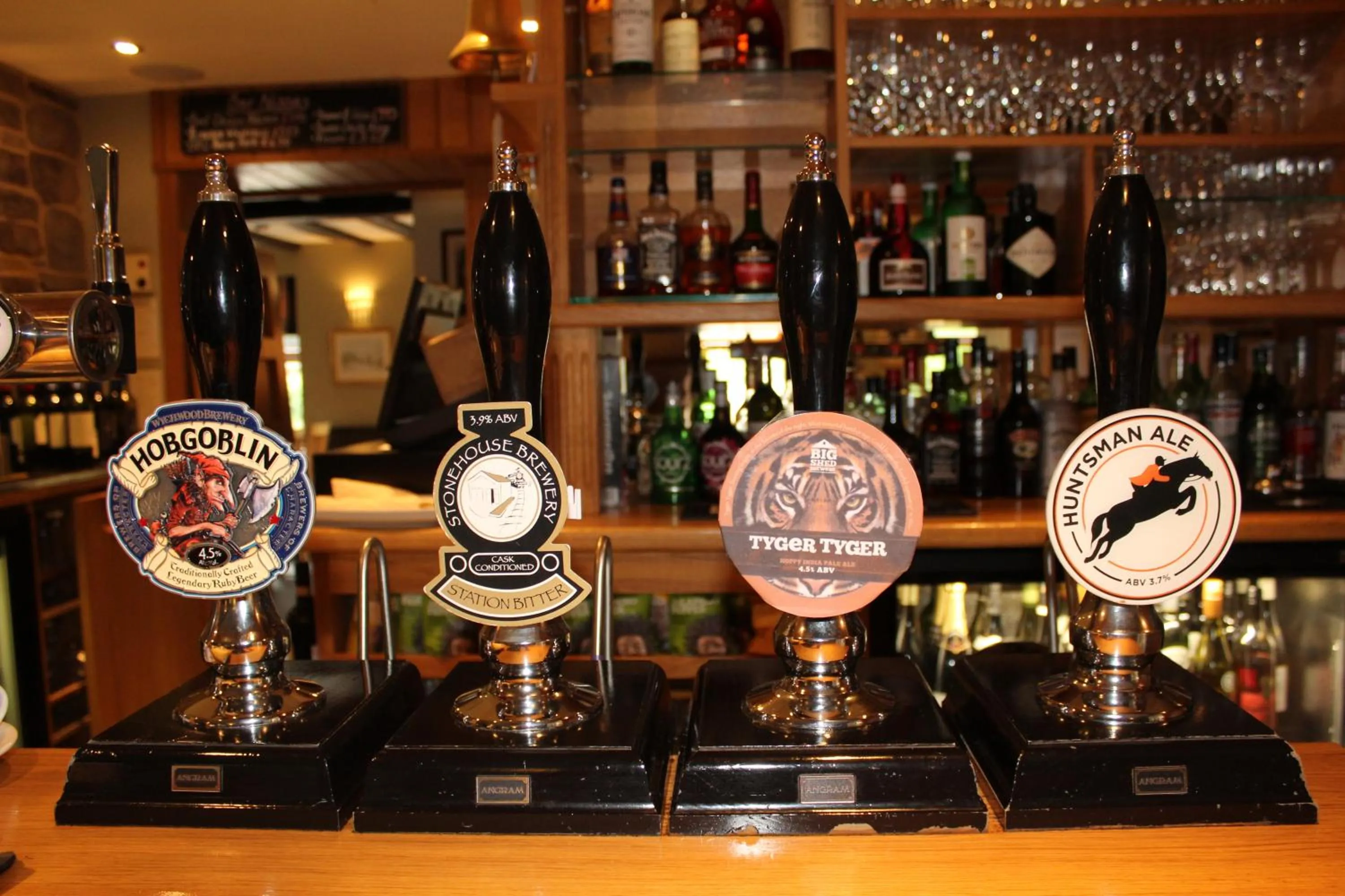 Drinks in The Huntsman Inn of Little Wenlock